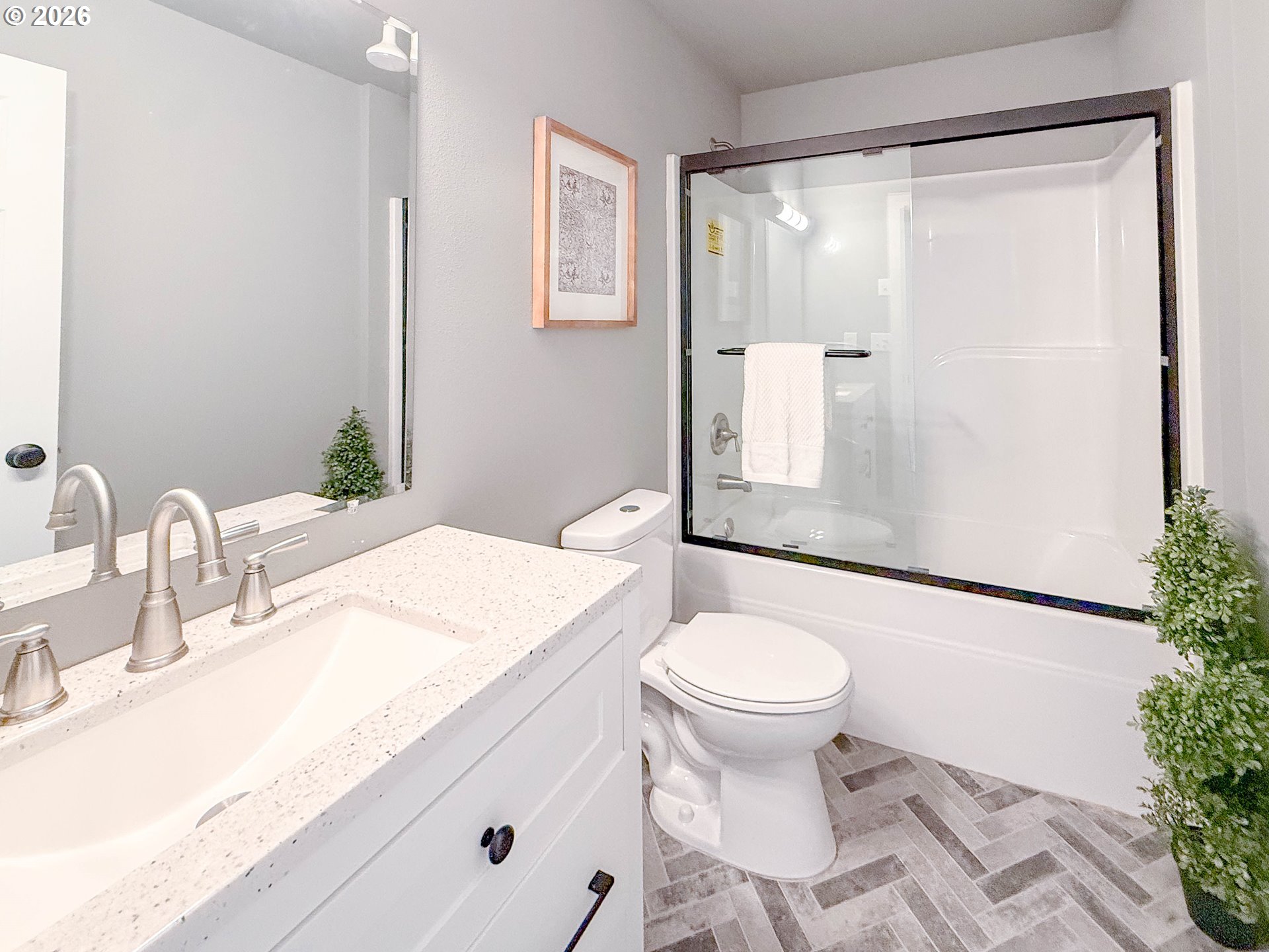 2382 E IRWIN WAY, Eugene, OR, 97402