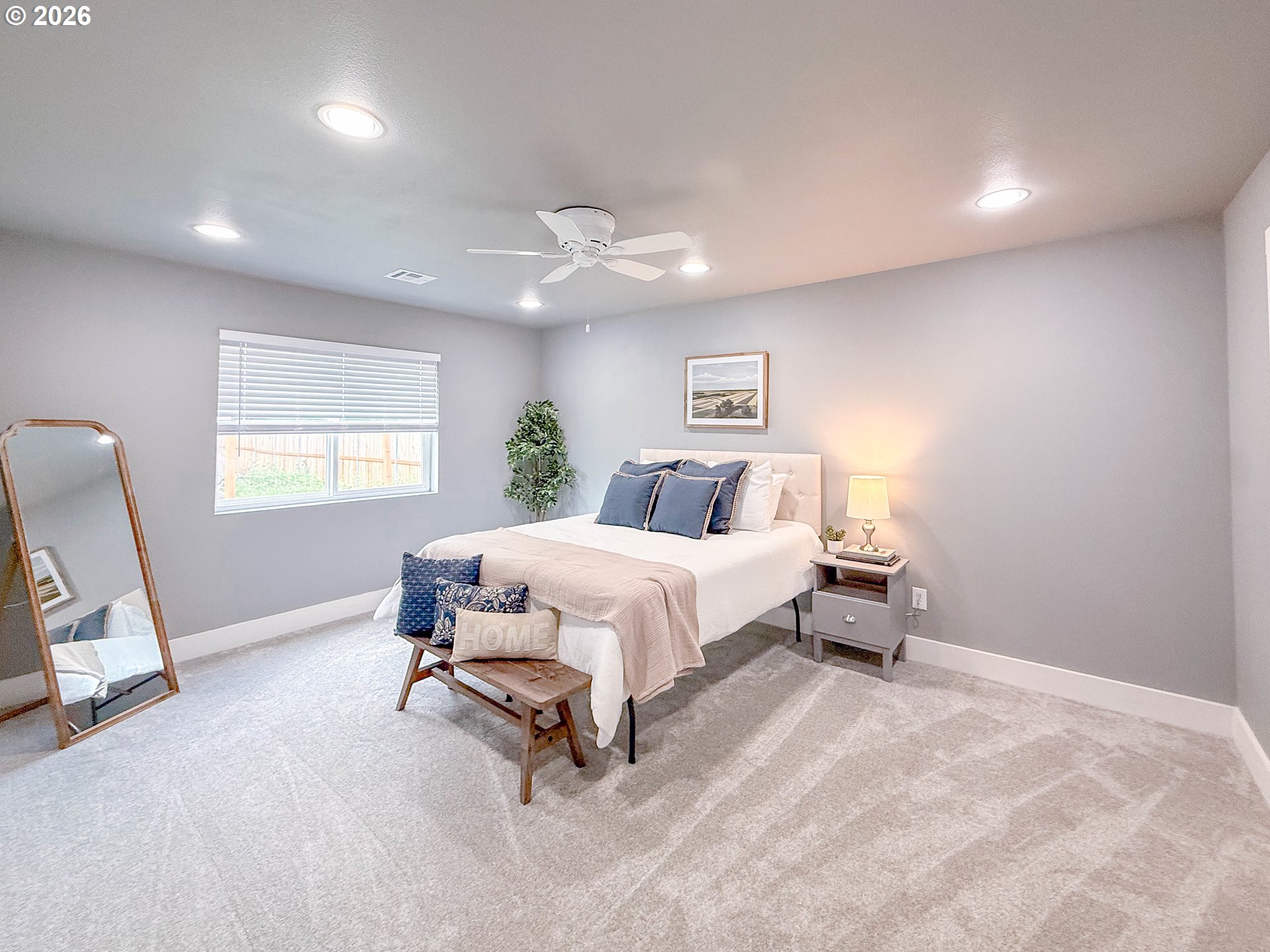 2382 E IRWIN WAY, Eugene, OR, 97402