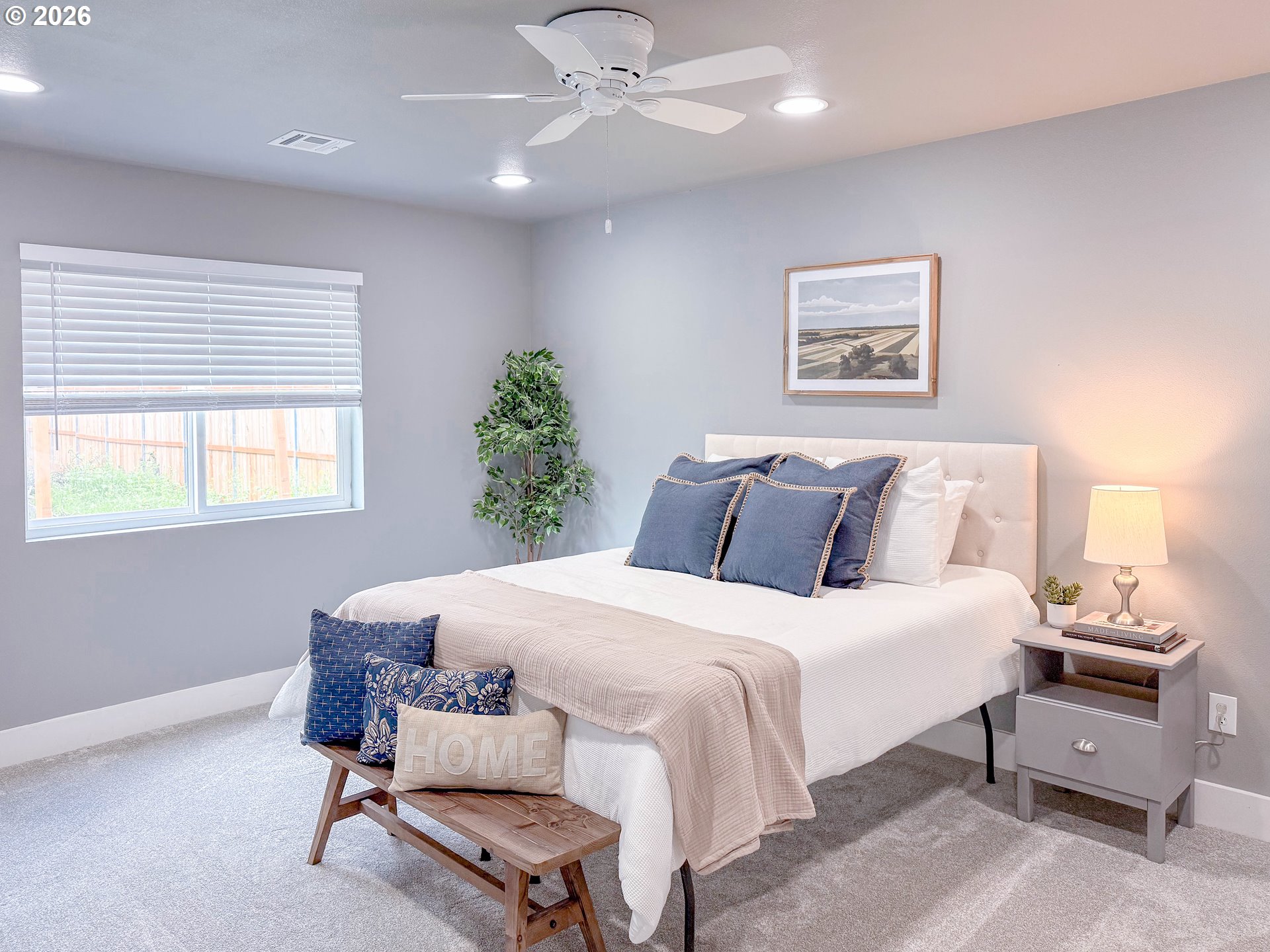 2382 E IRWIN WAY, Eugene, OR, 97402