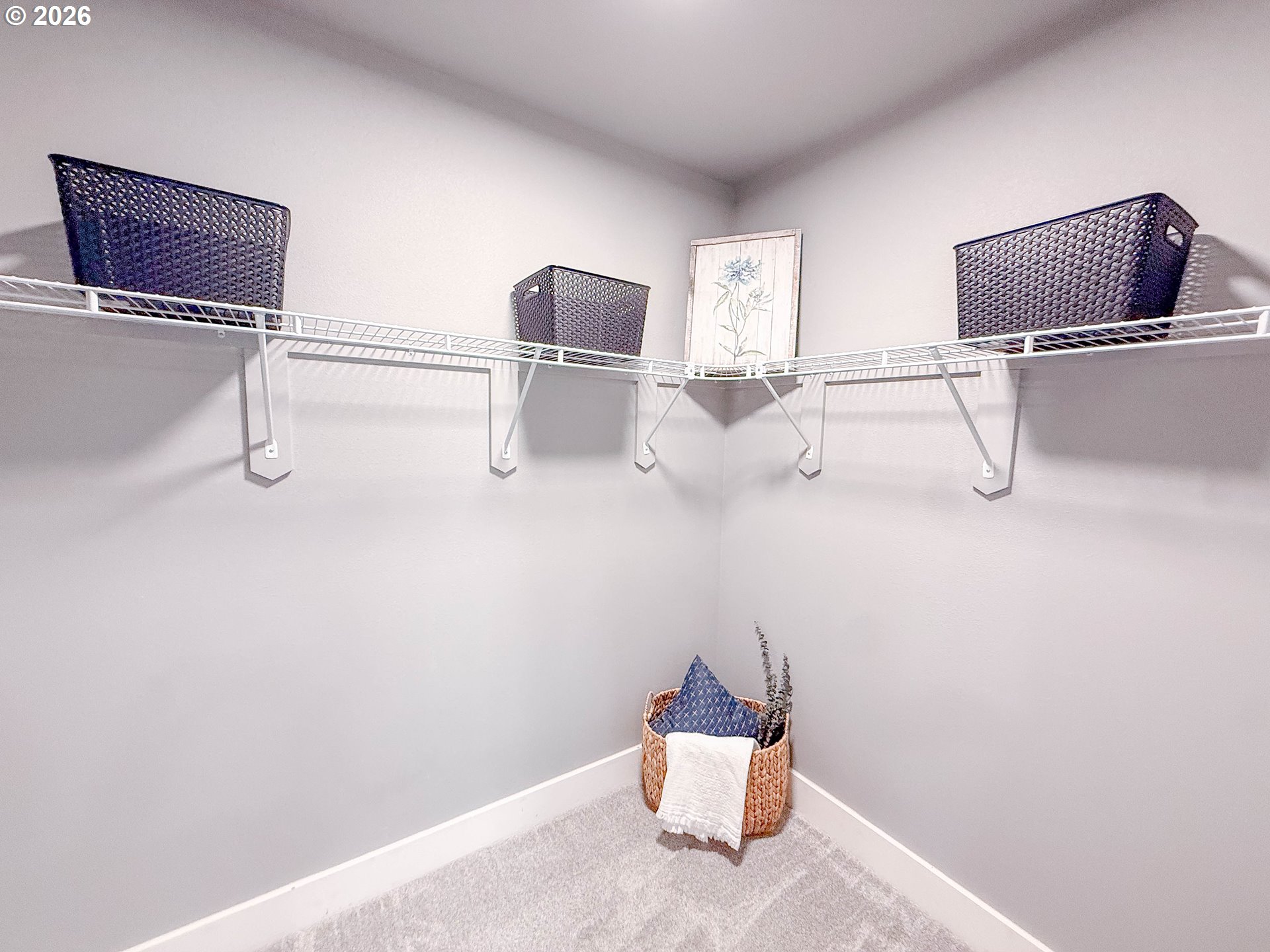 2382 E IRWIN WAY, Eugene, OR, 97402