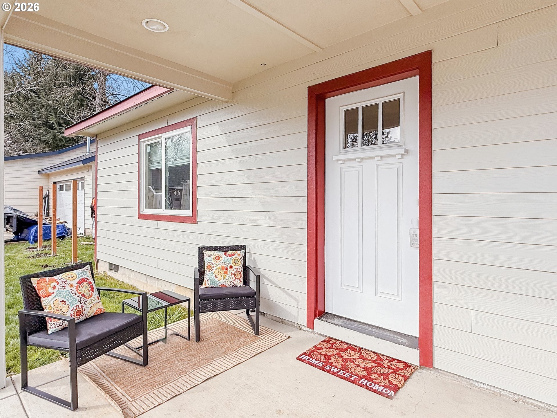 2382 E IRWIN WAY, Eugene, OR, 97402