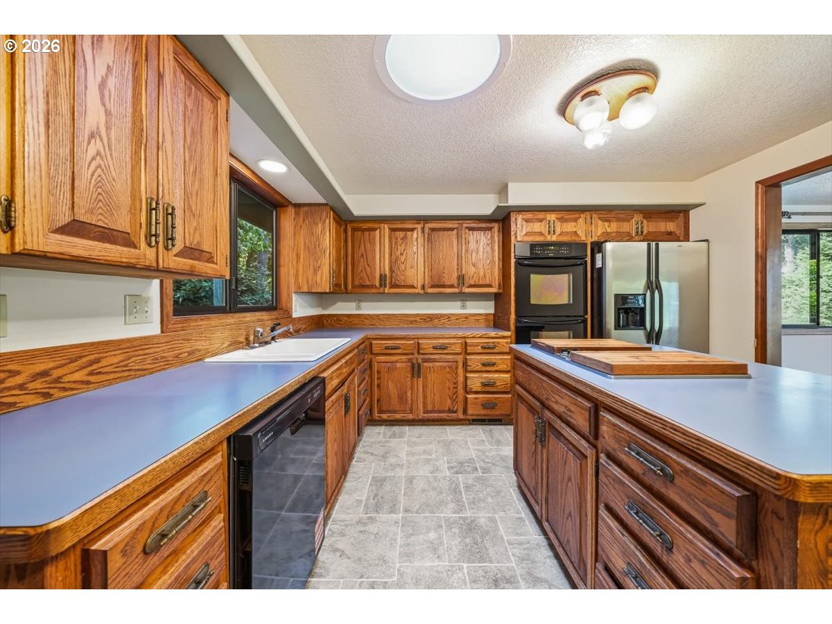 Property photo 16 of 48