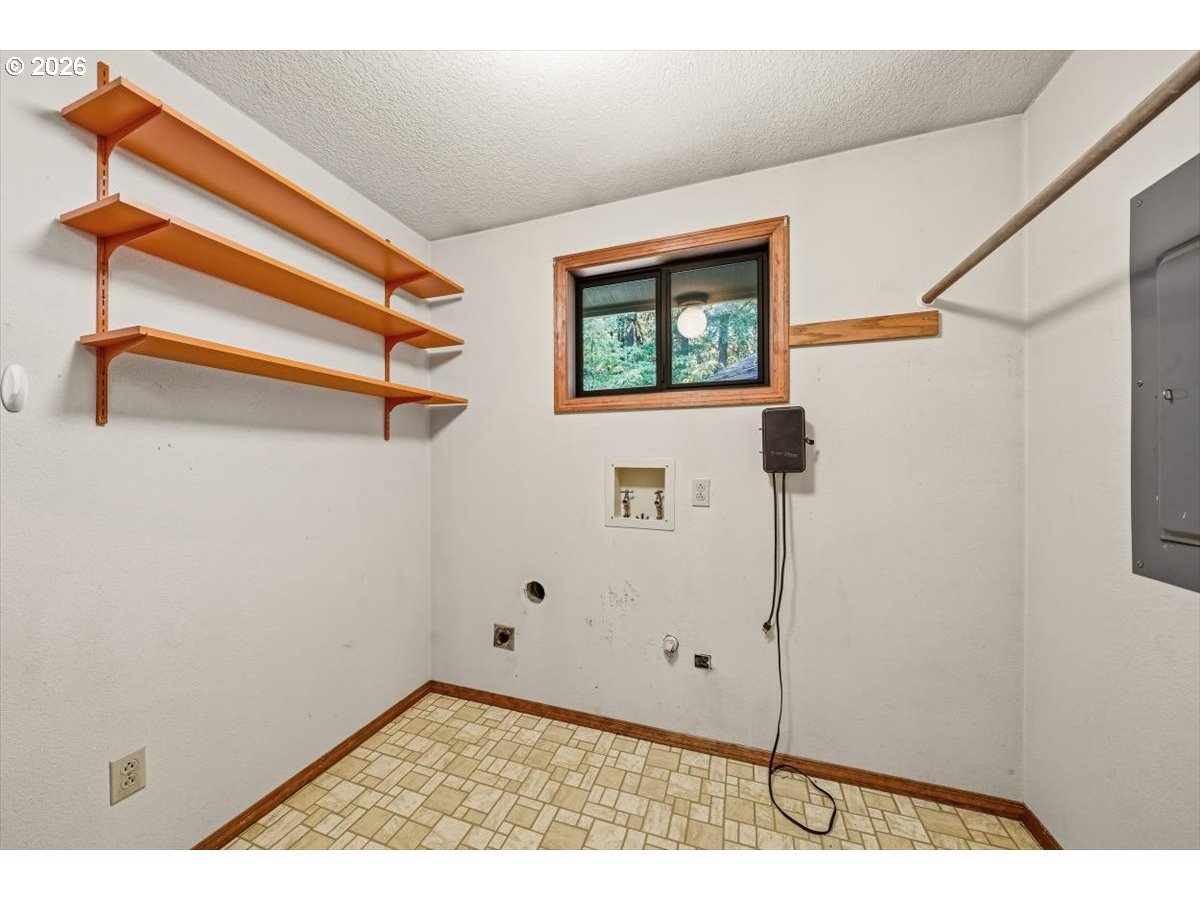Property photo 23 of 48