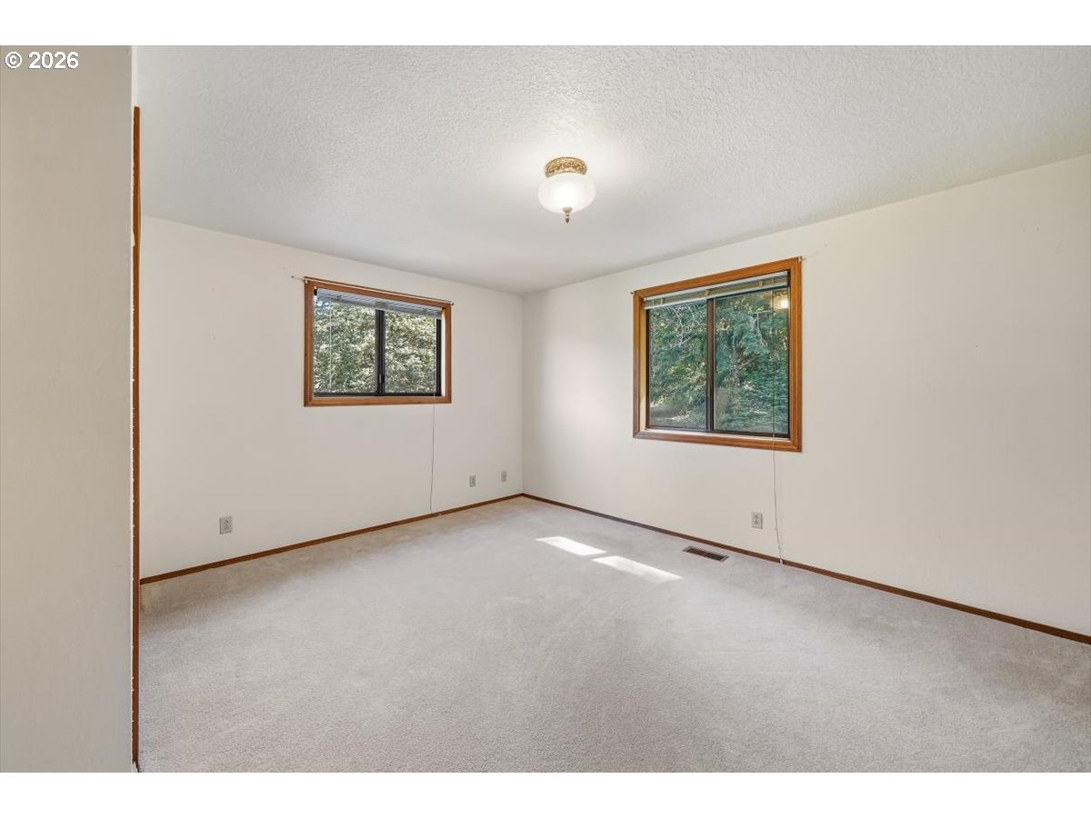 Property photo 32 of 48
