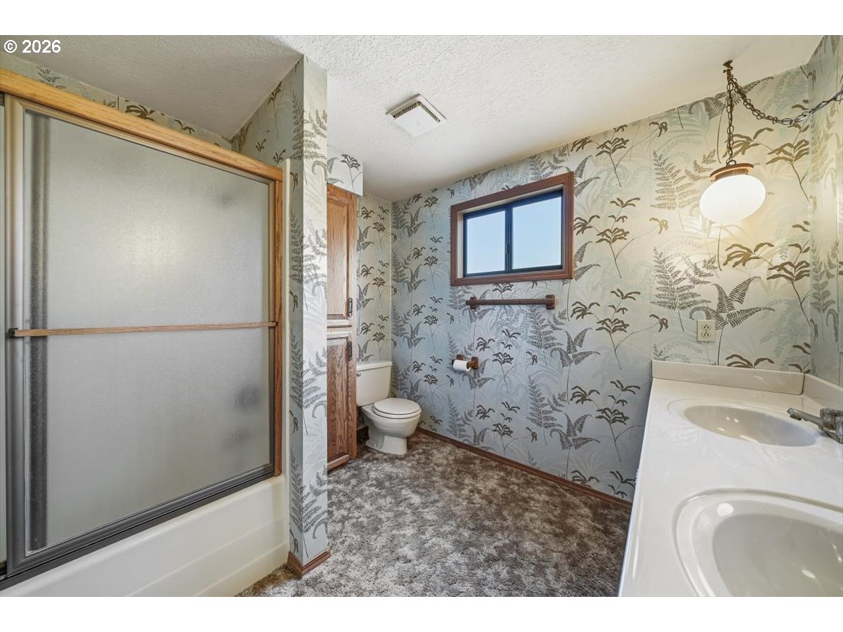 Property photo 33 of 48