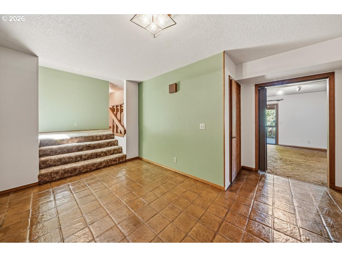 Property photo 4 of 48