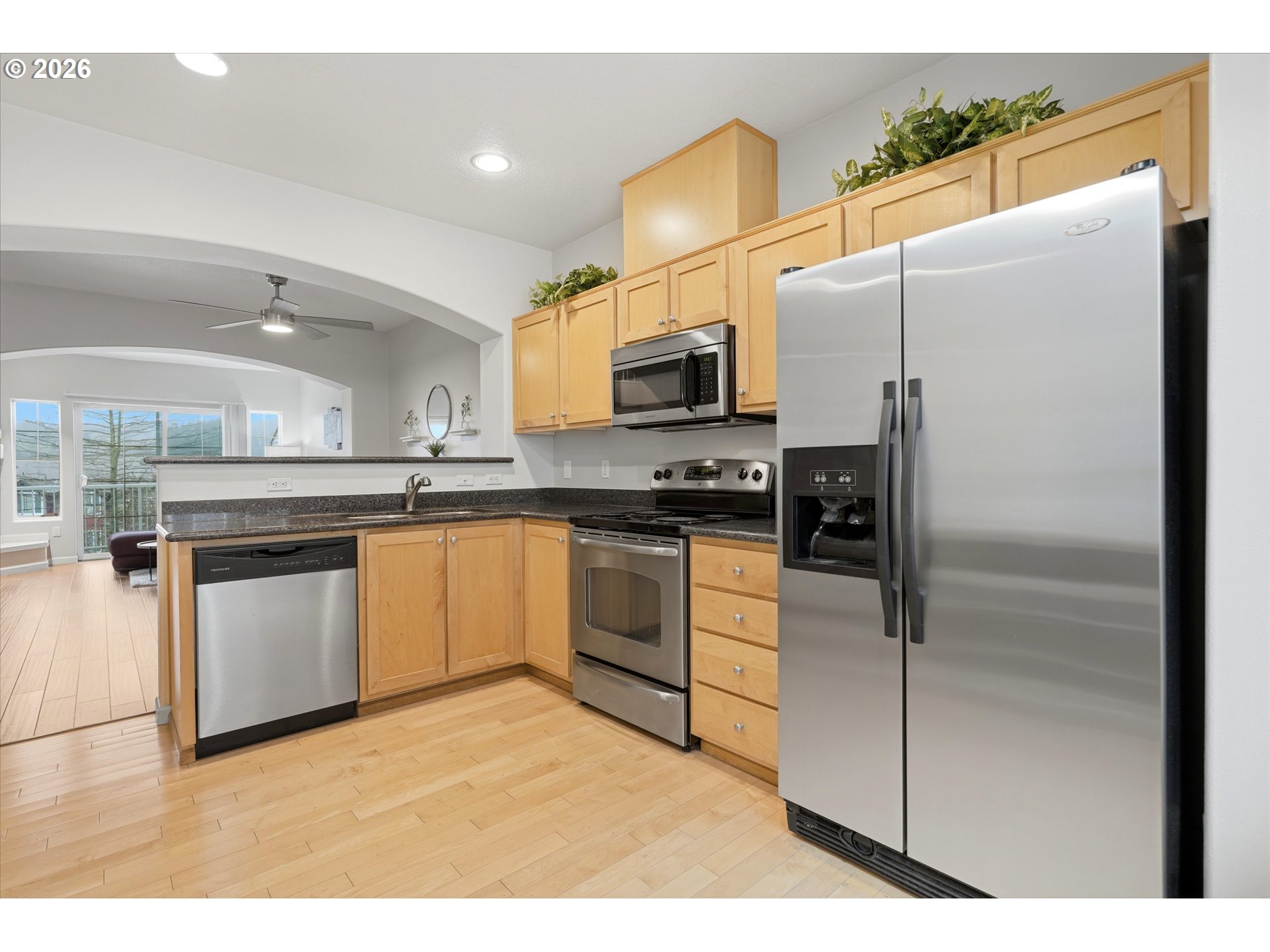 Photo #11: 284221248 Listing: Photo #11