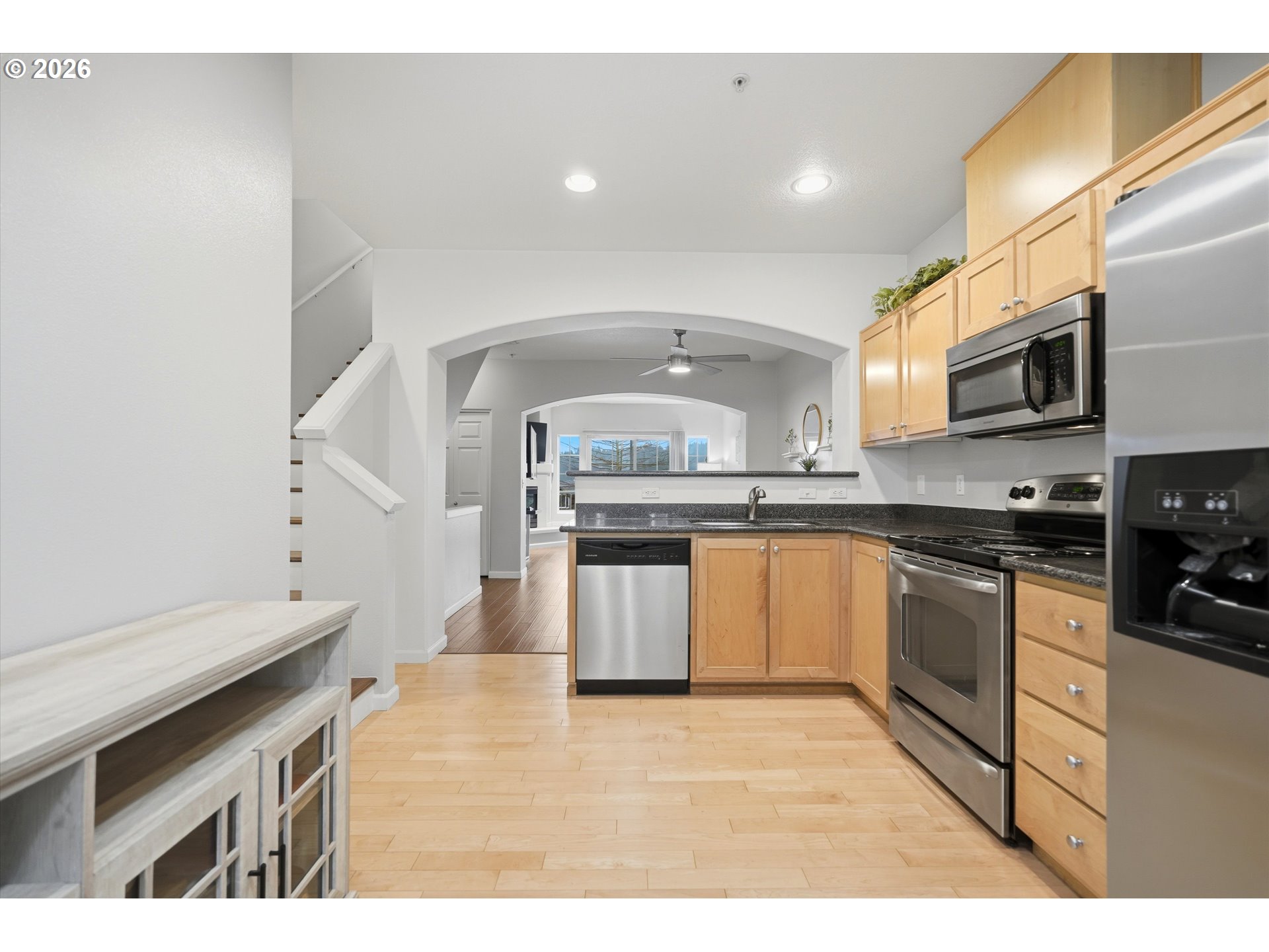 Photo #12: 284221248 Listing: Photo #12