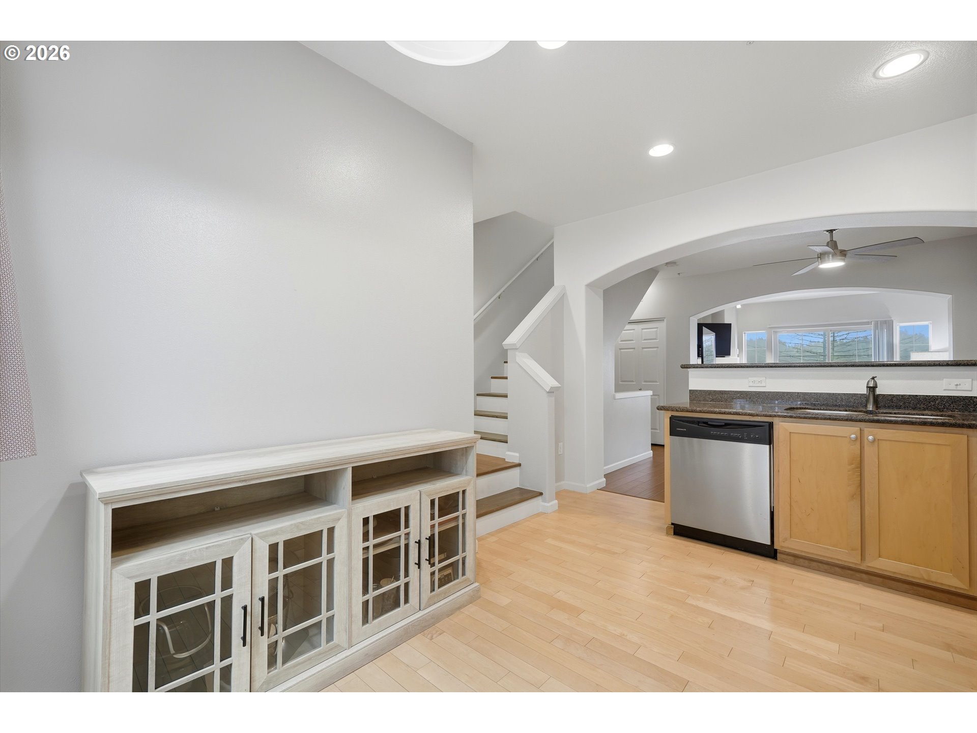 Photo #13: 284221248 Listing: Photo #13