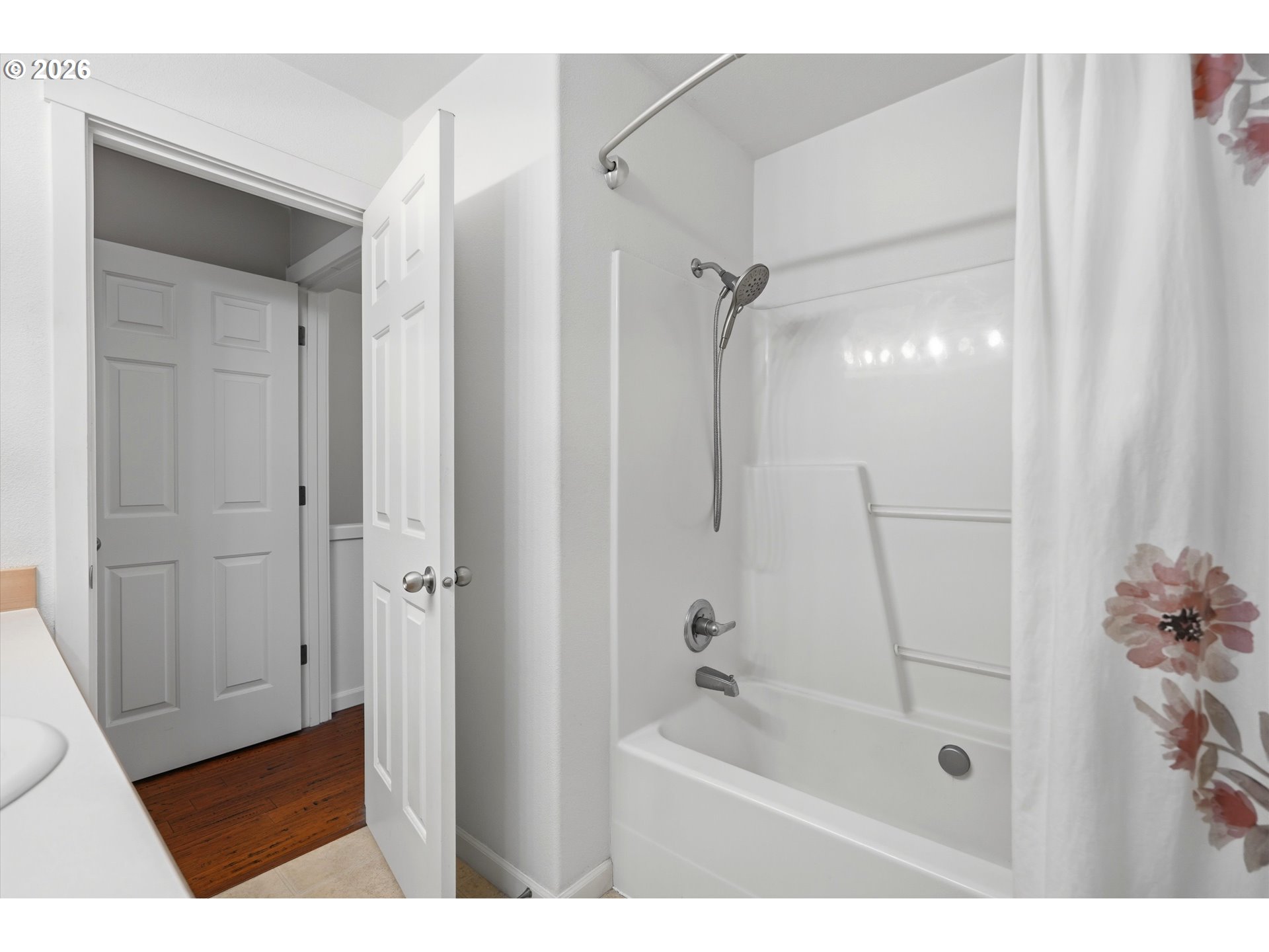 Photo #27: 284221248 Listing: Photo #27