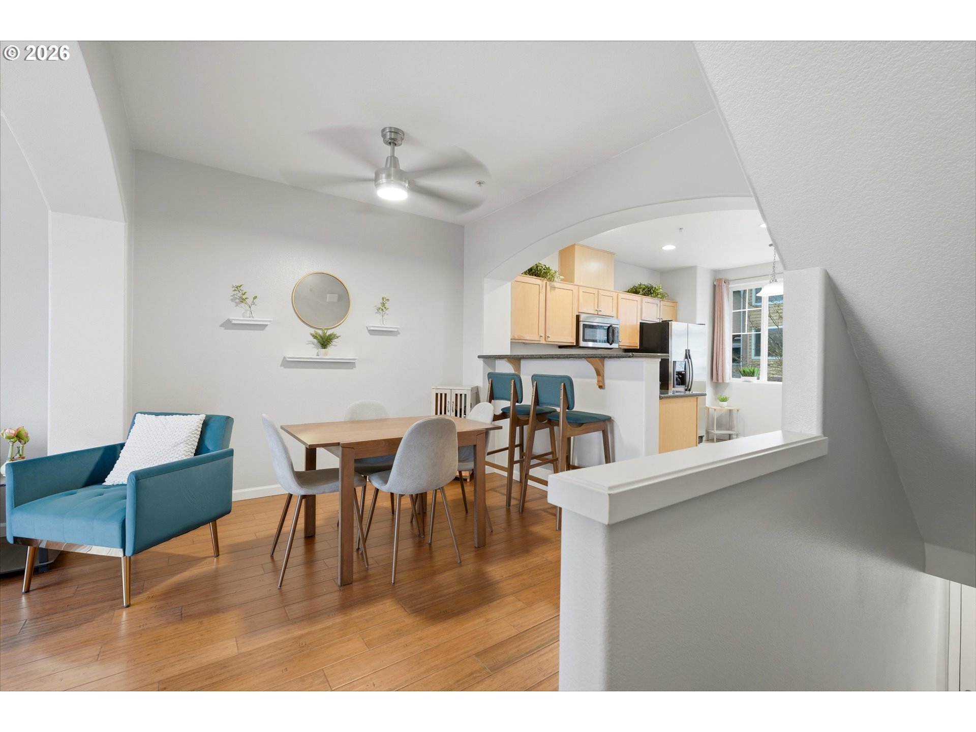 Photo #6: 284221248 Listing: Photo #6