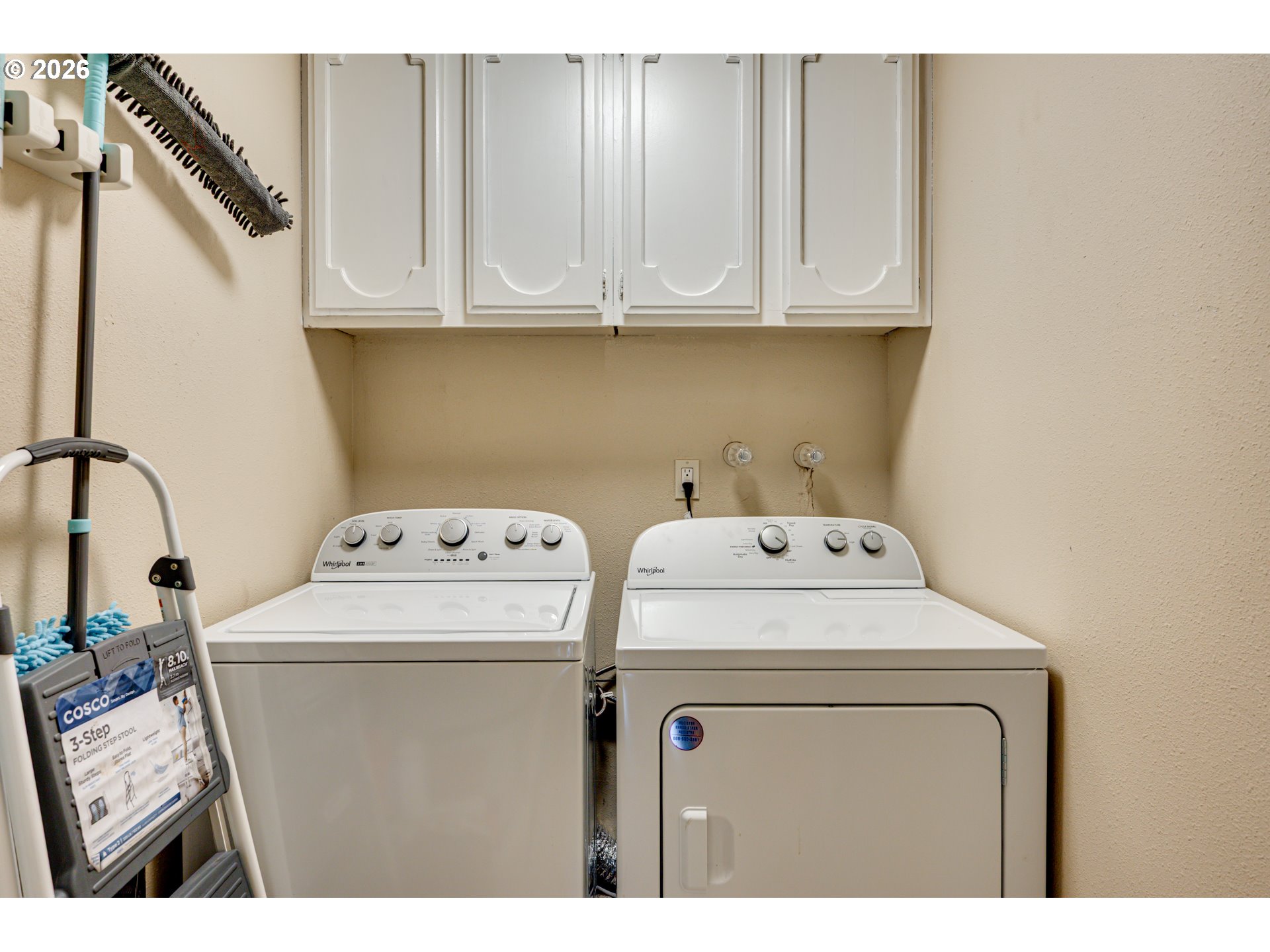 Photo #7: 284233749 Listing: Photo #7