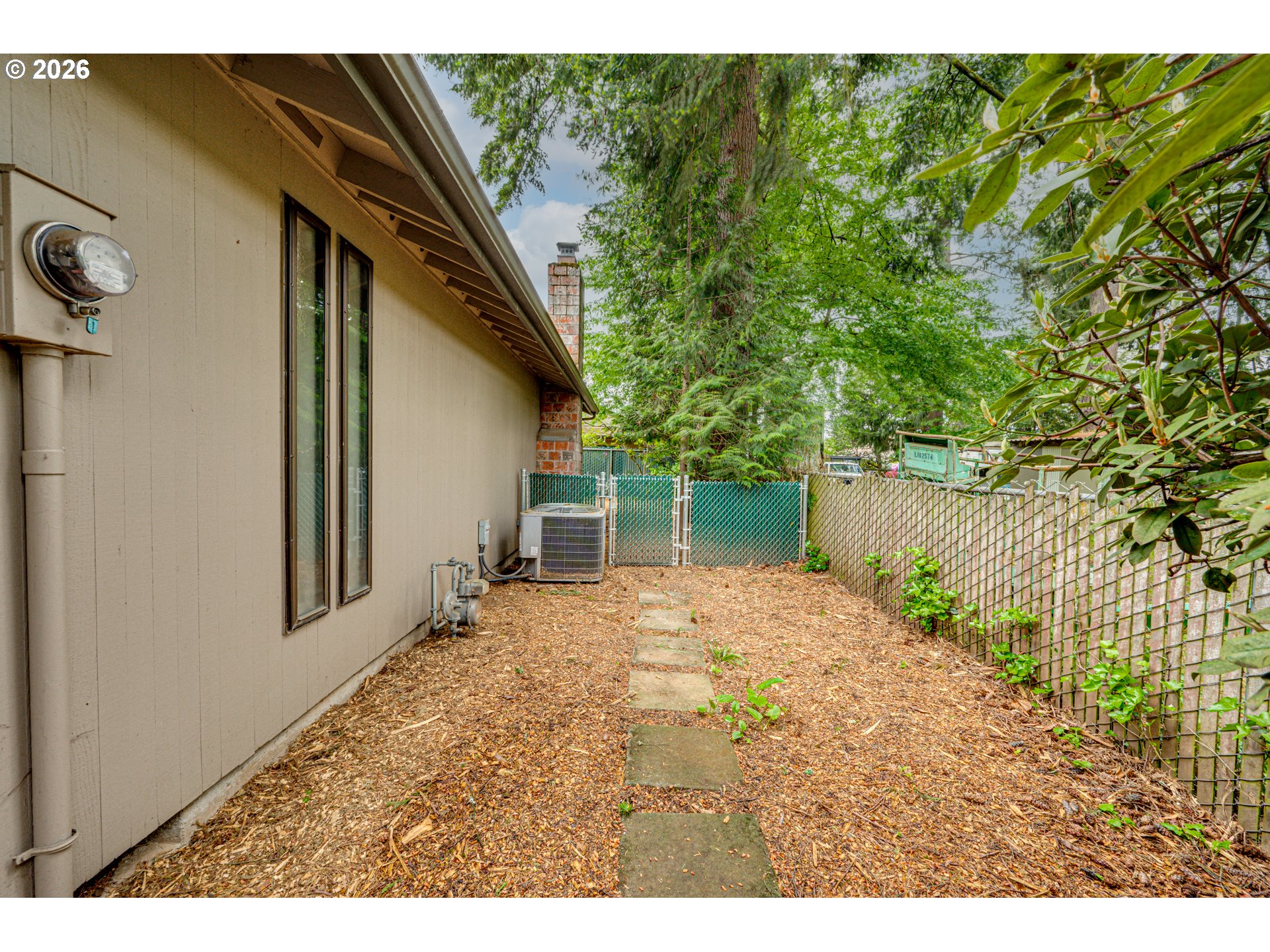 Photo #11: 284233749 Listing: Photo #11