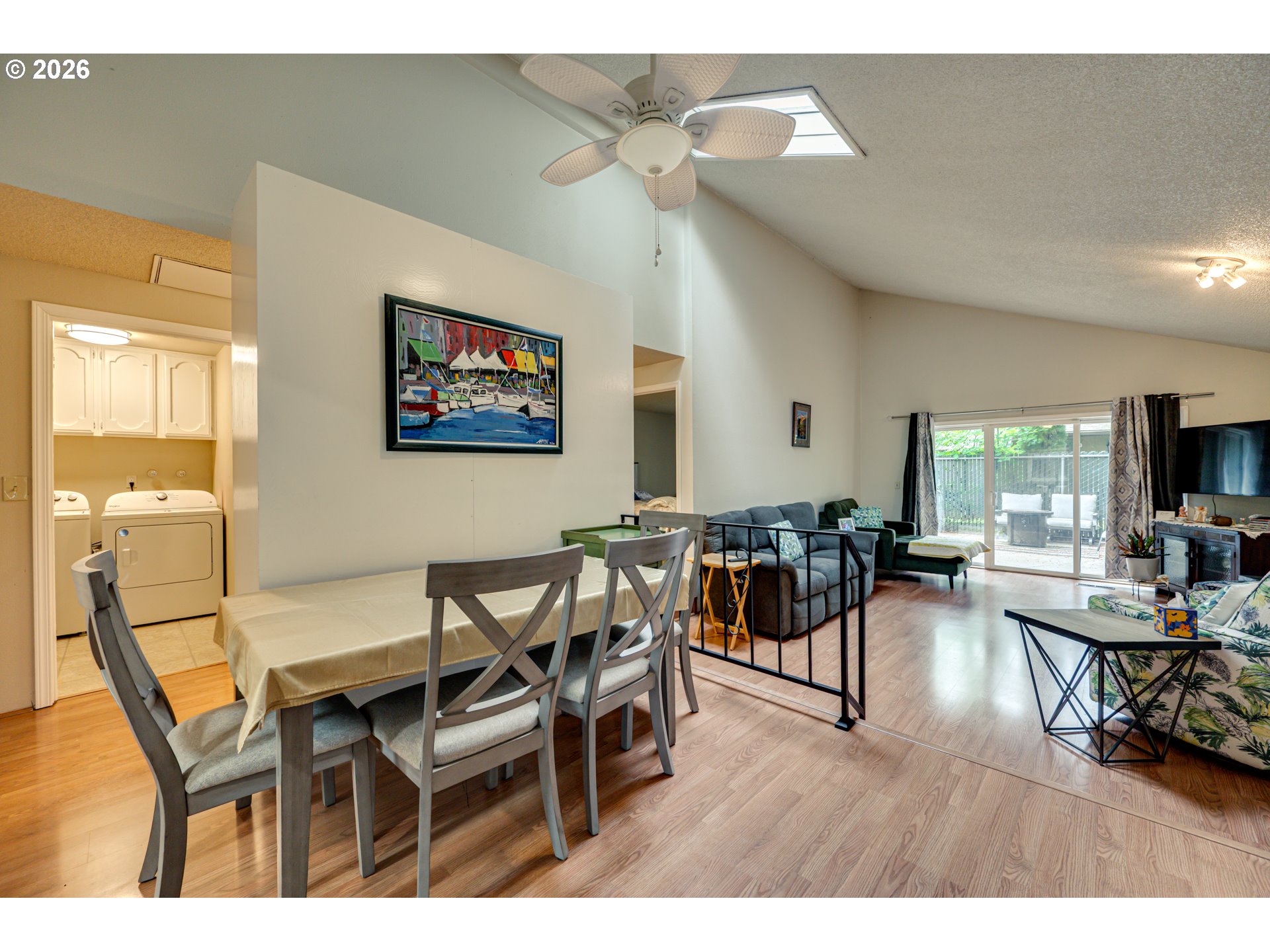 Photo #14: 284233749 Listing: Photo #14
