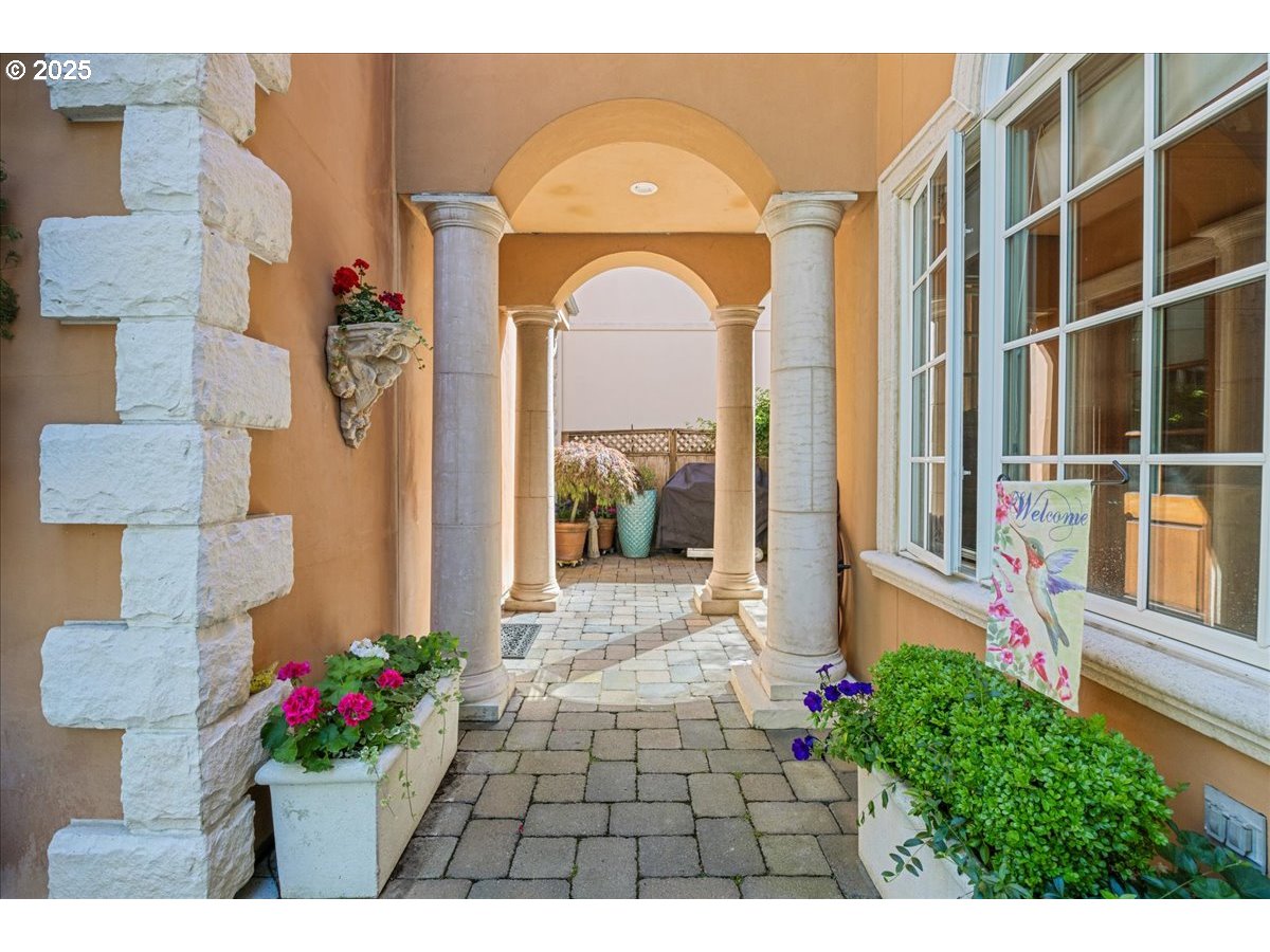 3600 LAKEVIEW BLVD, Lake Oswego, OR, 97035