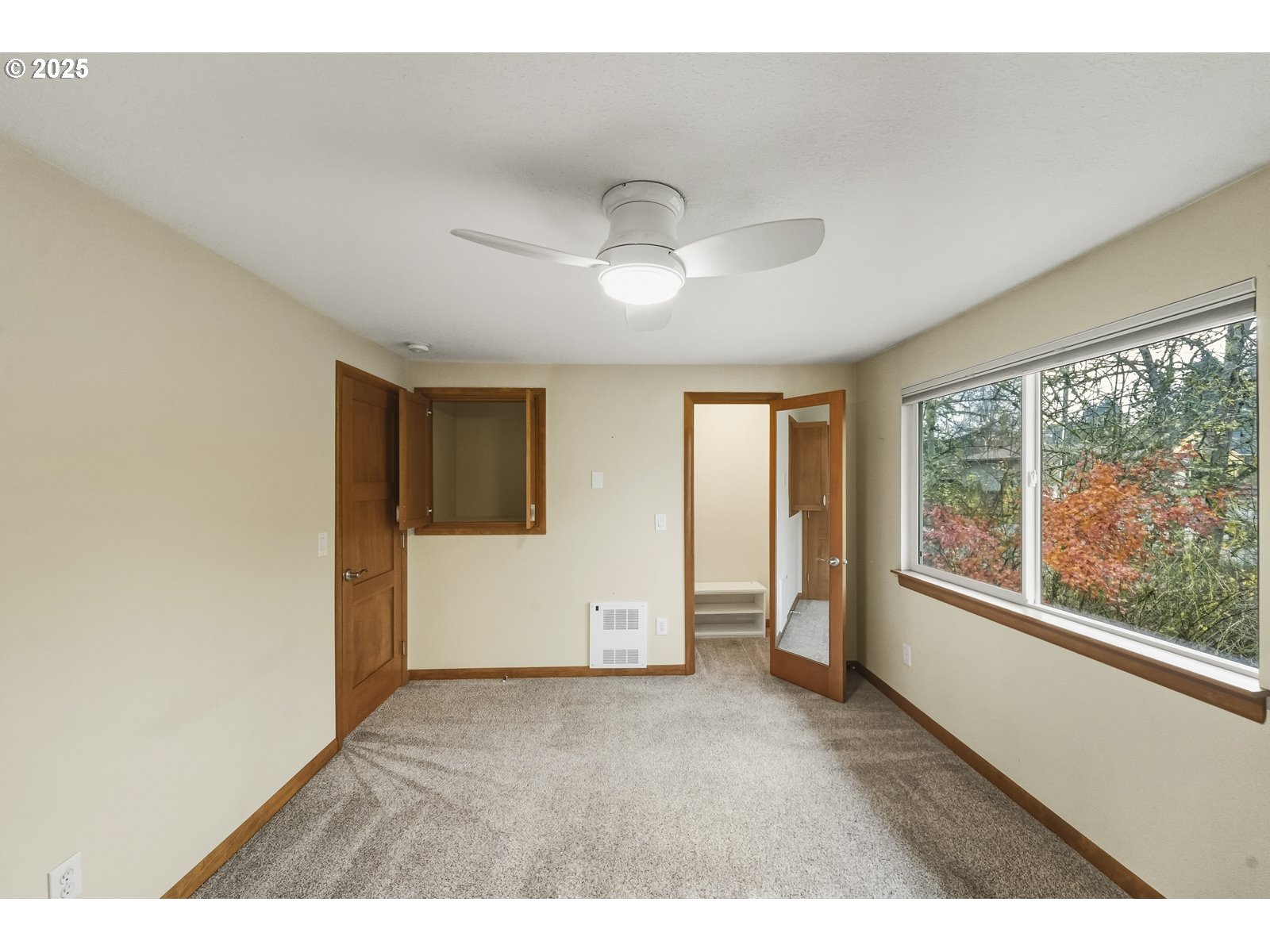 Photo #9: 284949120 Listing: Photo #9