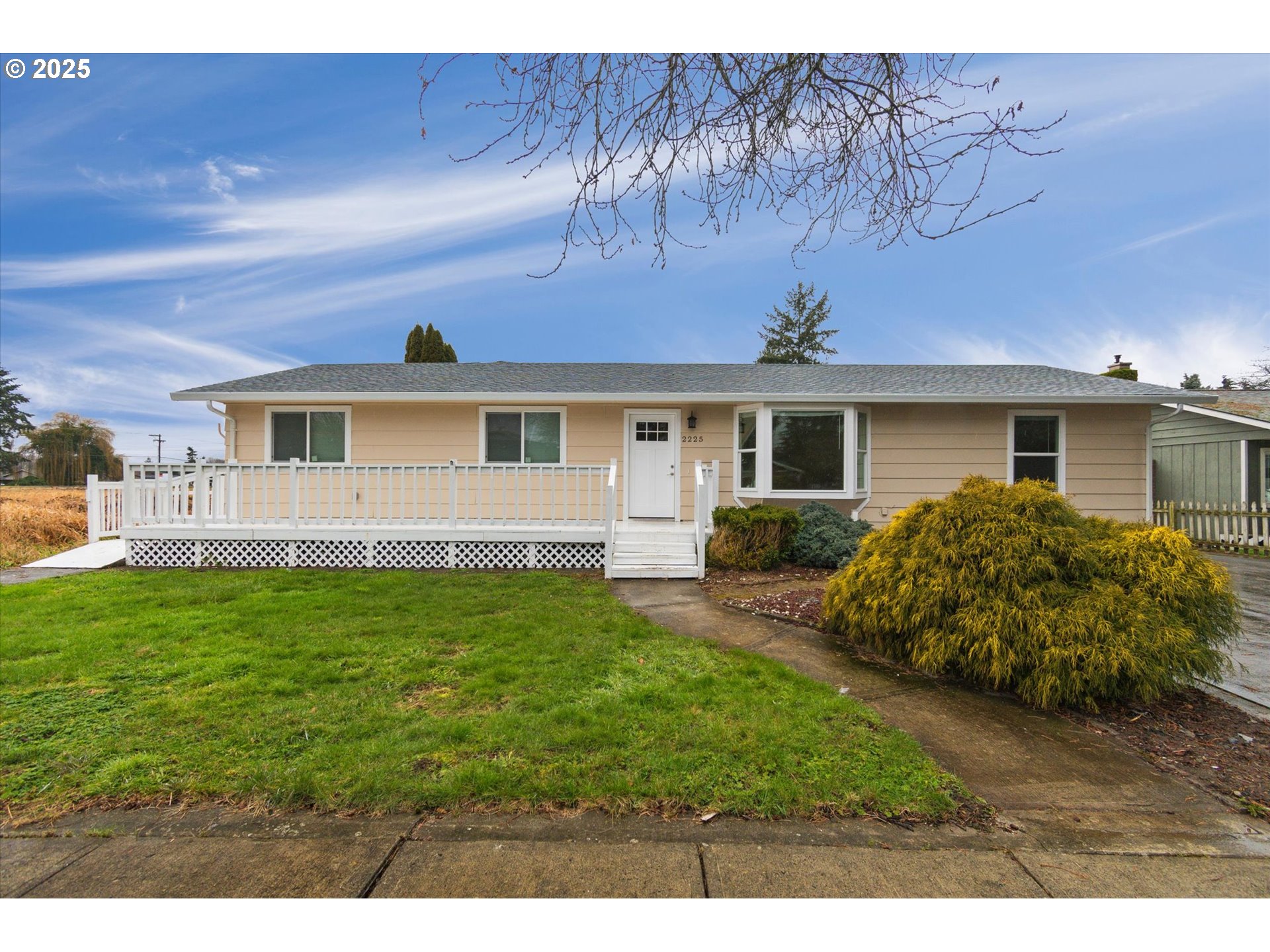 Photo of 2225 48TH AVE Longview WA 98632