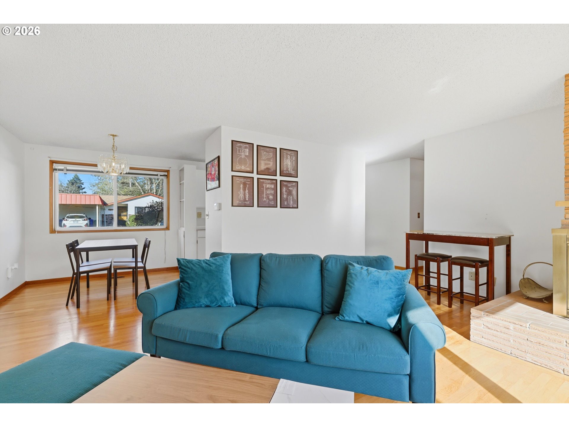 Photo #4: 287549783 Listing: Photo #4