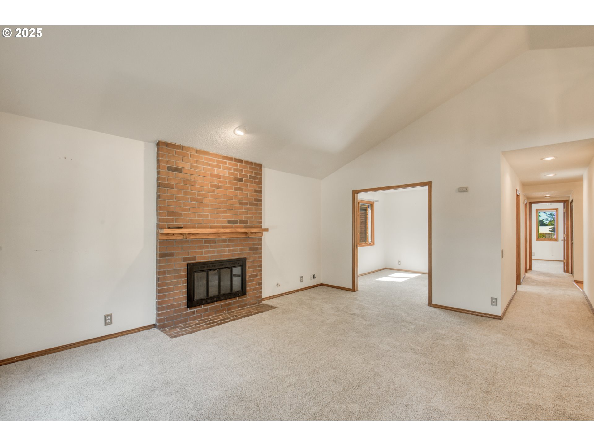 Photo #12: 287811928 Listing: Photo #12