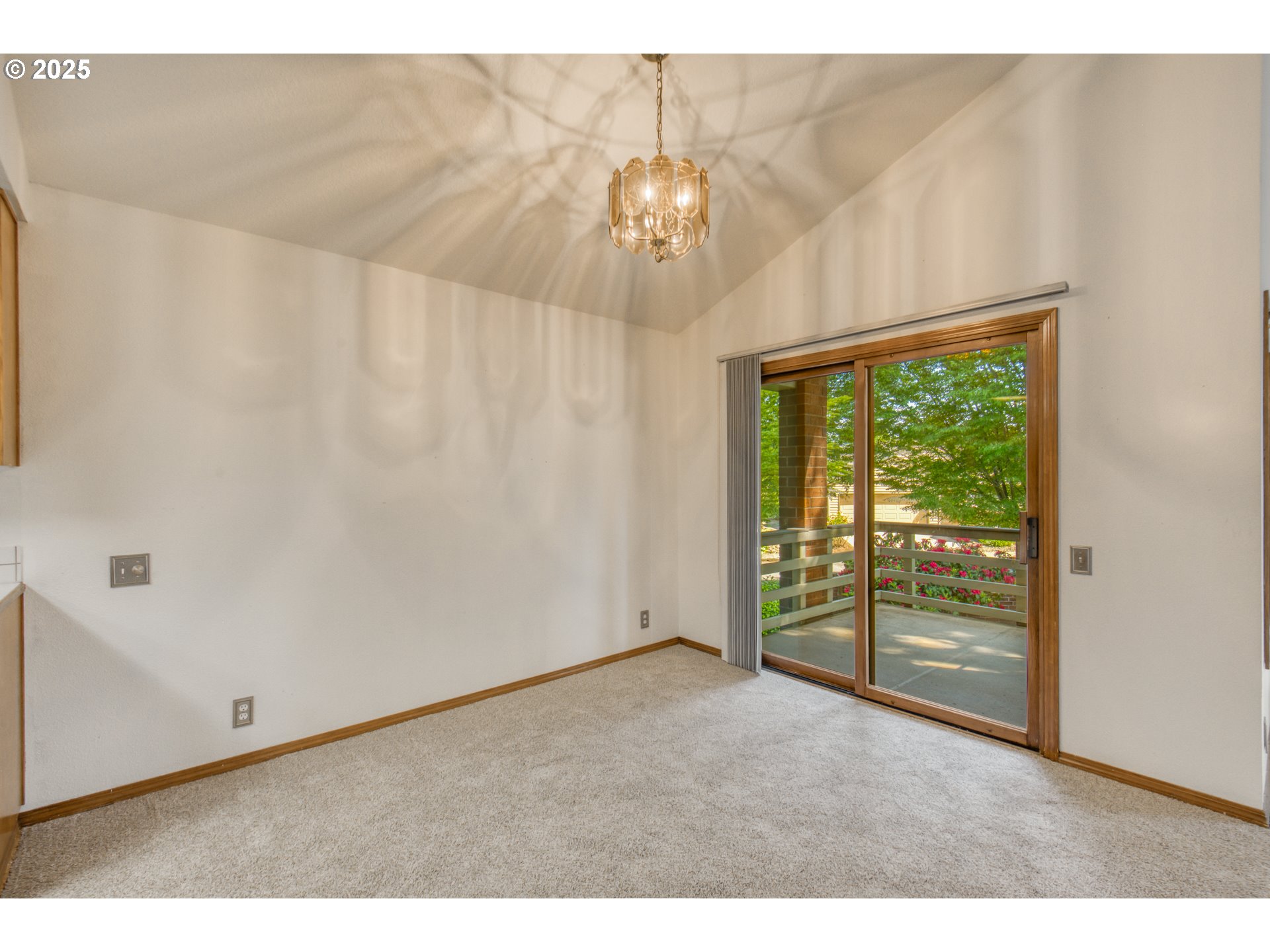 Photo #16: 287811928 Listing: Photo #16