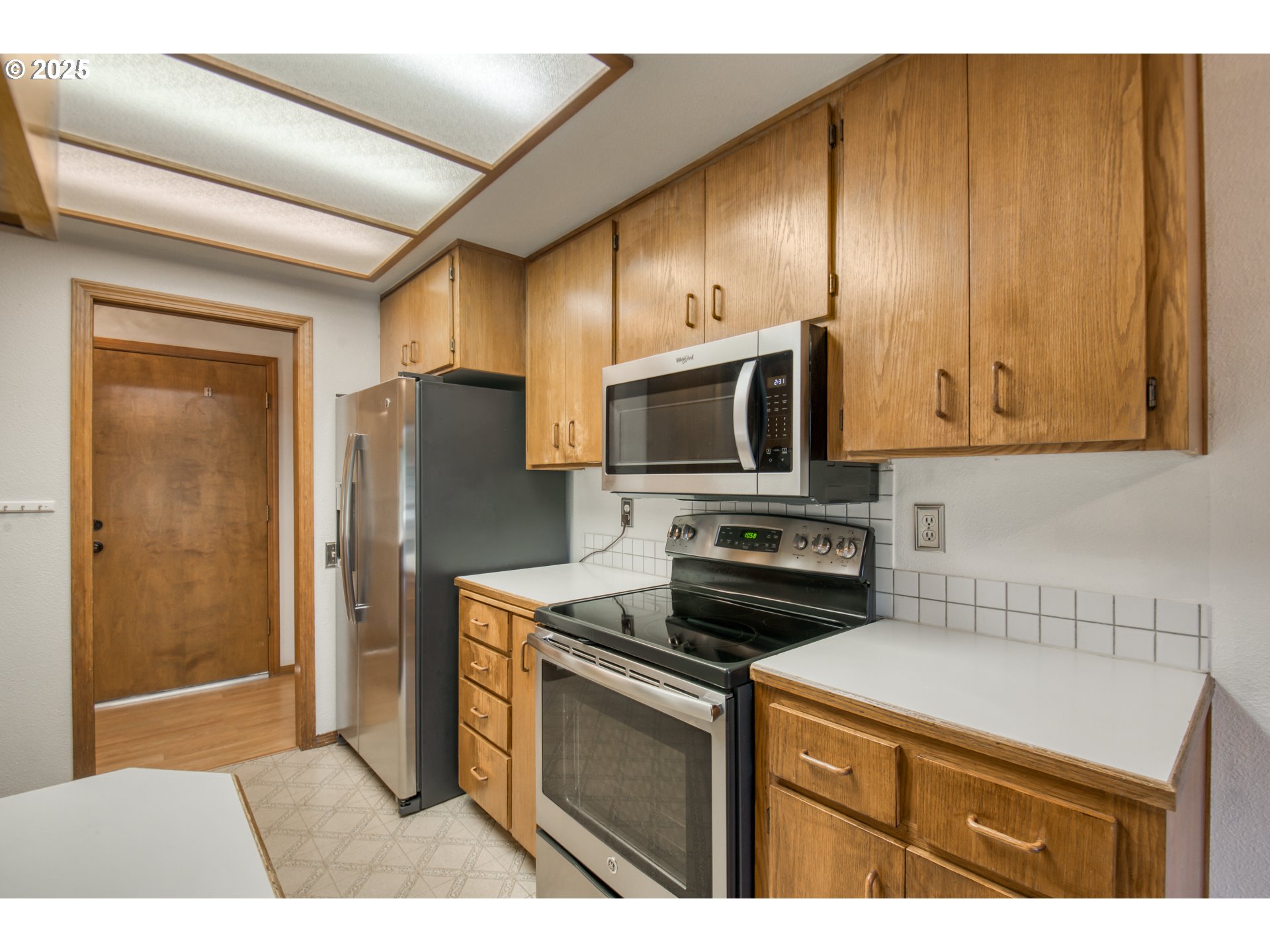Photo #18: 287811928 Listing: Photo #18