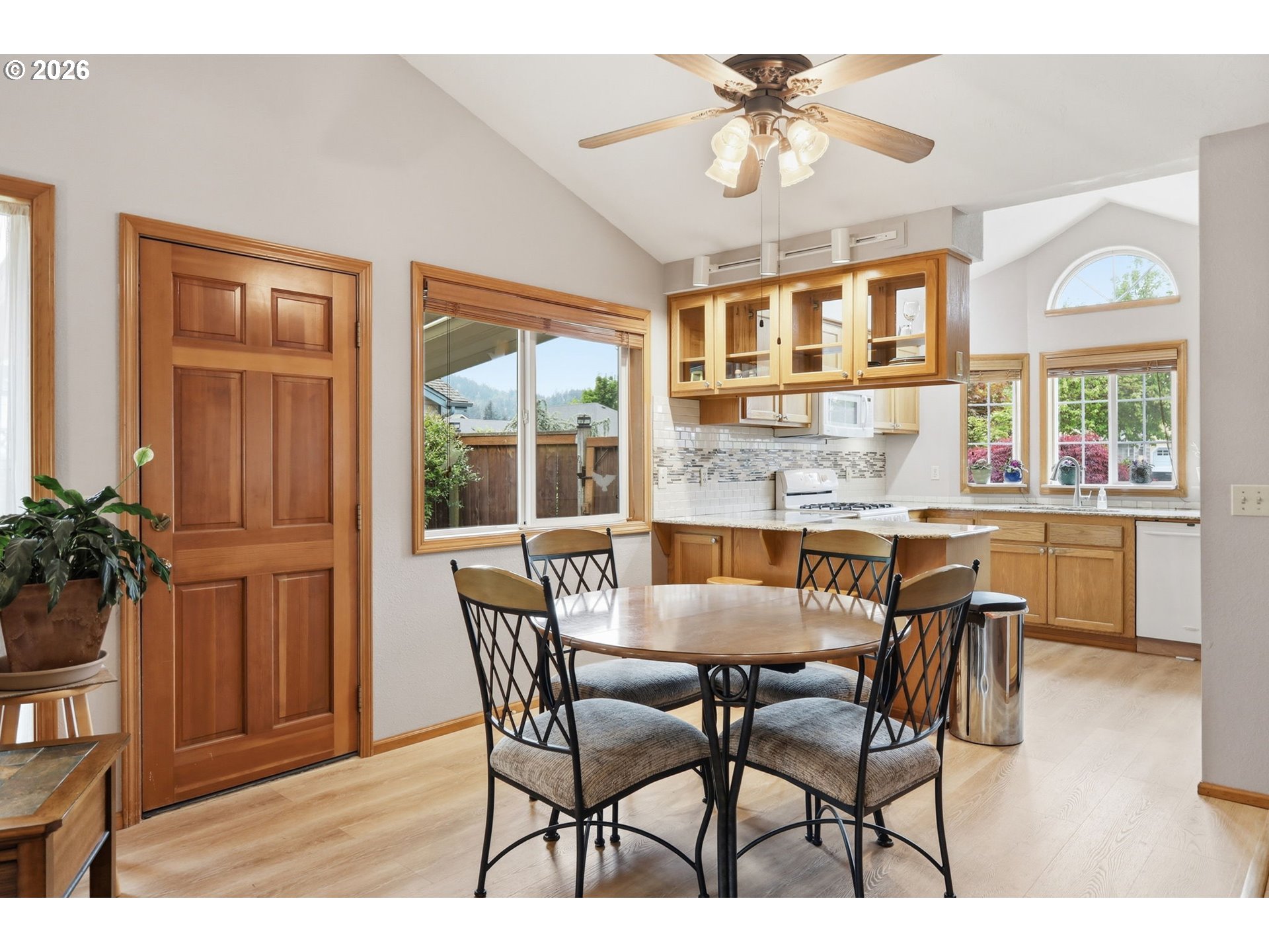 399 N 72ND PL, Springfield, OR, 97478