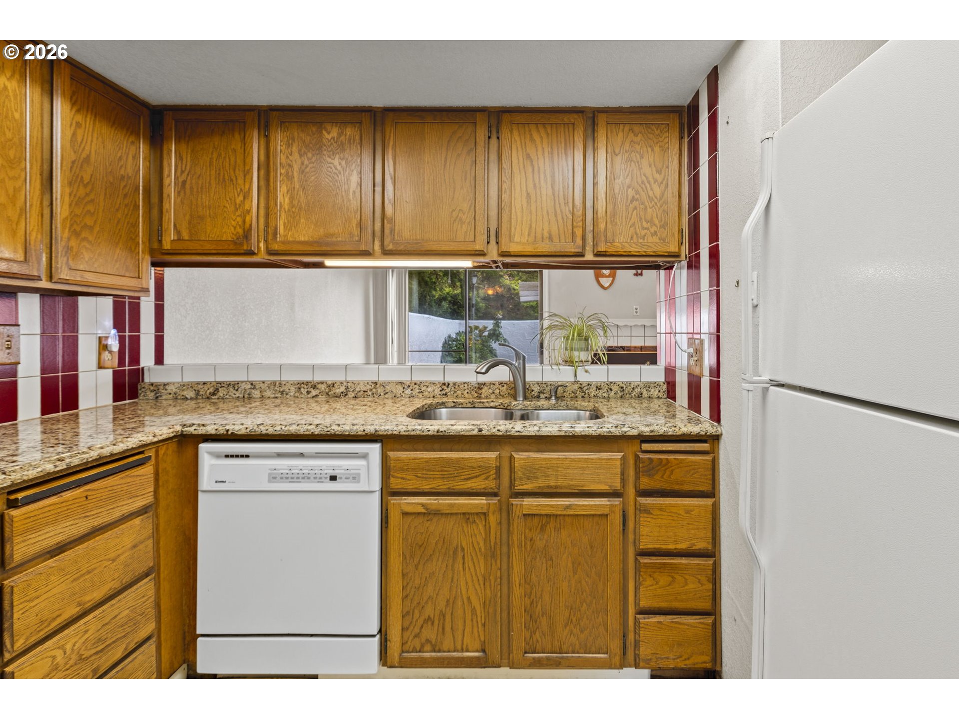 Photo #7: 288033078 Listing: Photo #7
