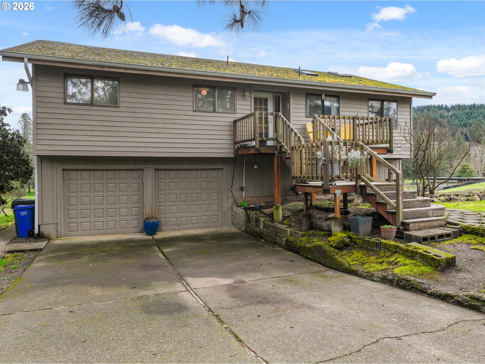 2084 EASTWOOD LN, Eugene, OR, 97401