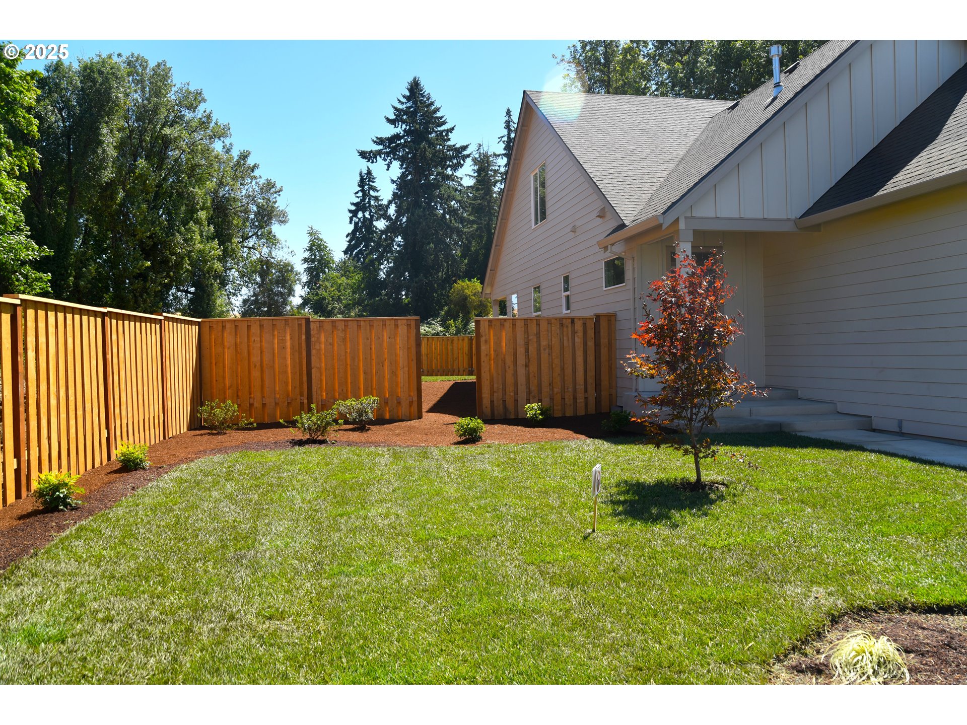 845 OAKLEAF WAY, Silverton, OR, 97381