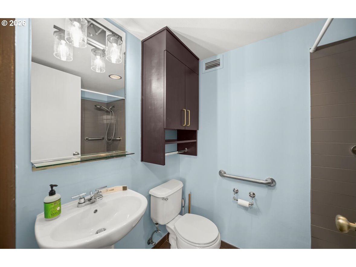 Photo #24: 289283134 Listing: Photo #24