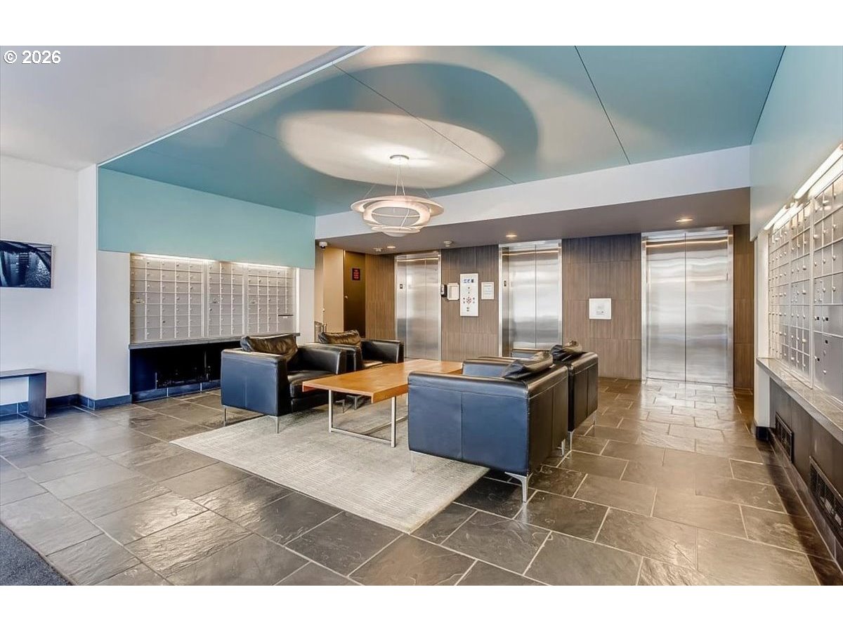 Photo #4: 289283134 Listing: Photo #4