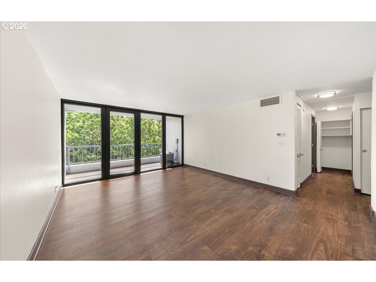 Photo #9: 289283134 Listing: Photo #9