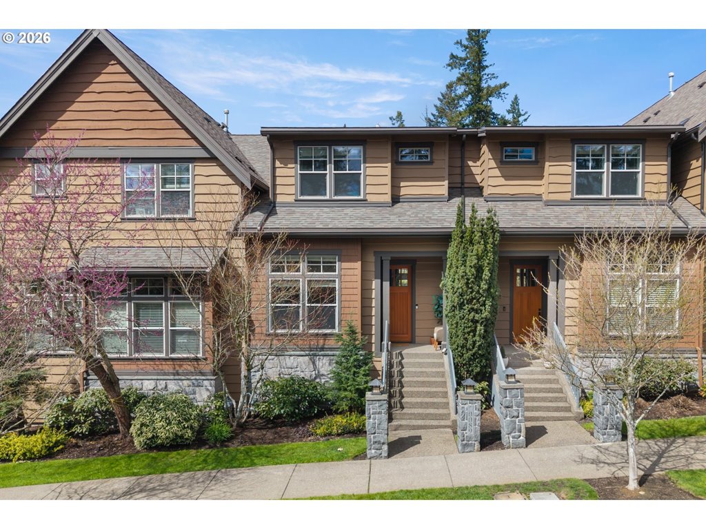 13 MOUNTAIN CIR, Lake Oswego, OR, 97035
