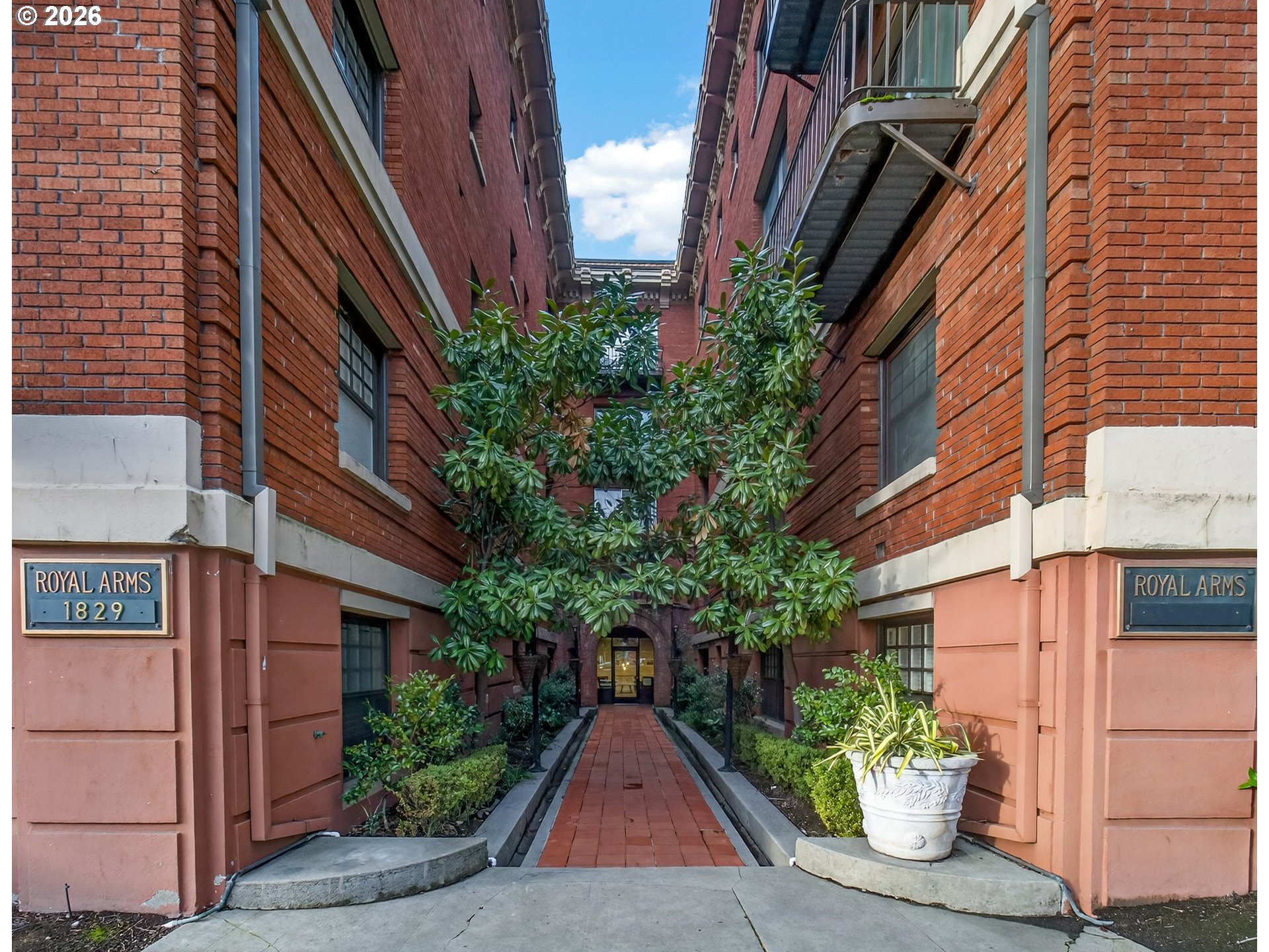 Photo #5: 291783081 Listing: Photo #5