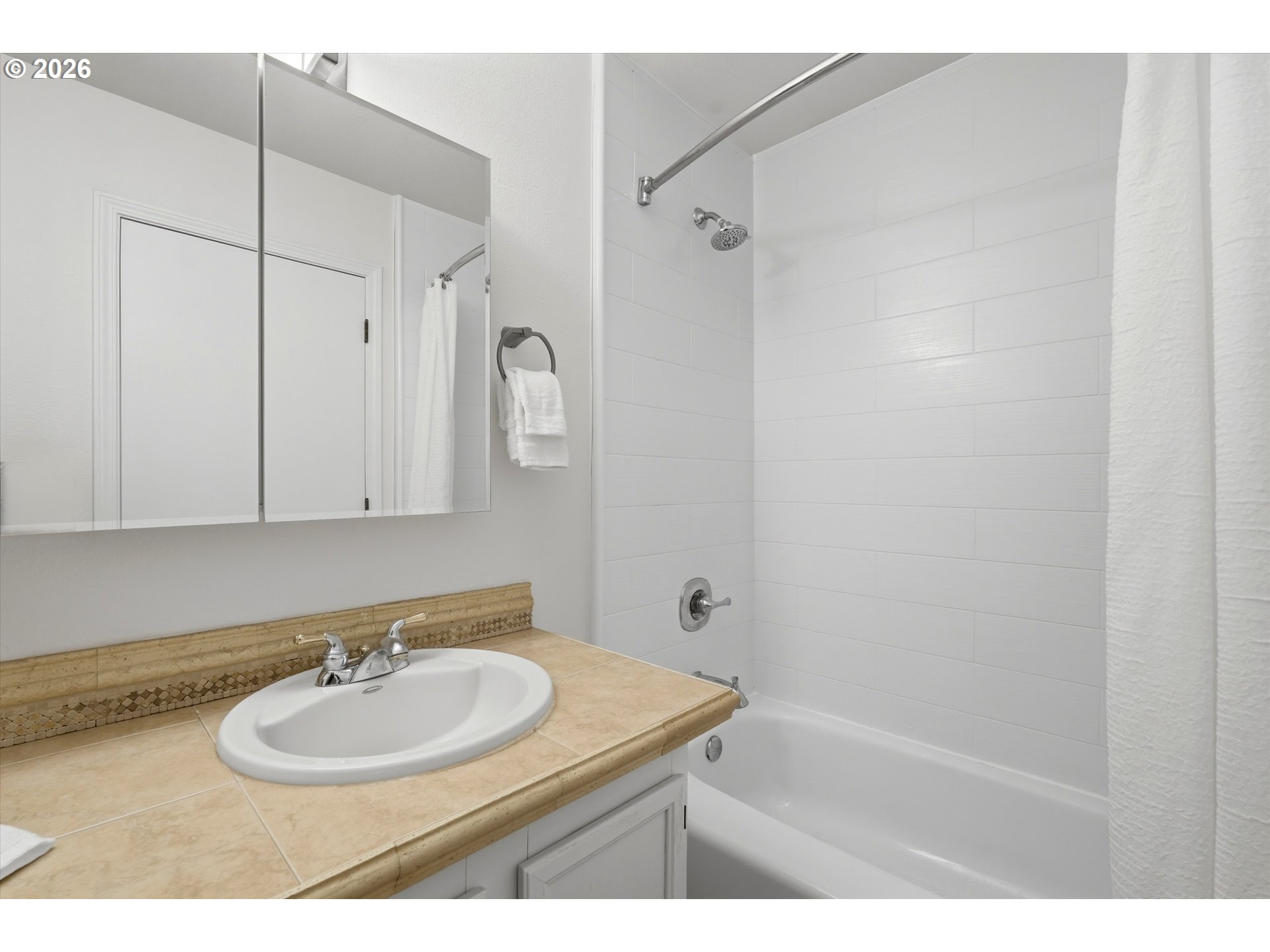 Photo #22: 292153713 Listing: Photo #22