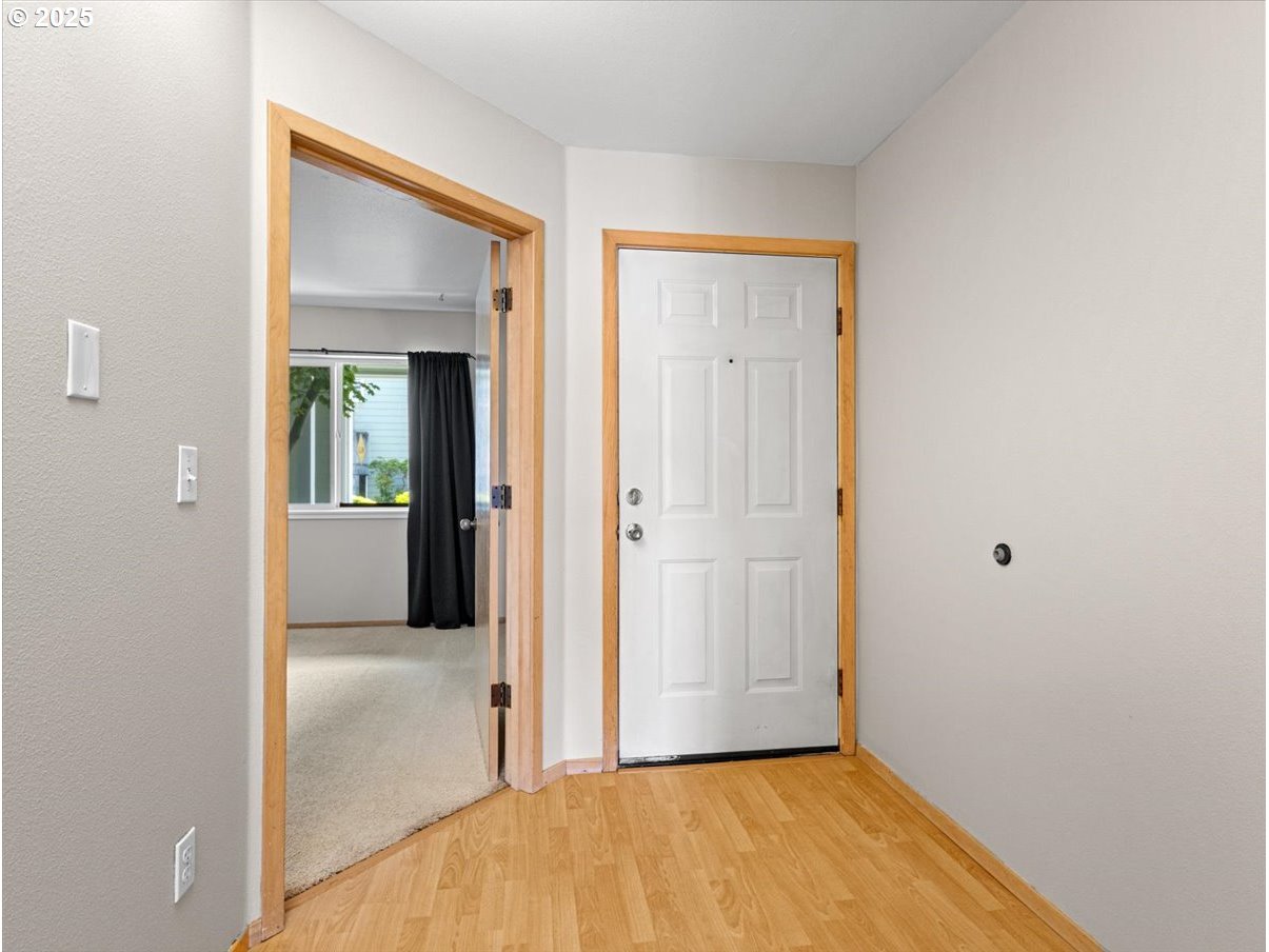 Photo #4: 292484929 Listing 