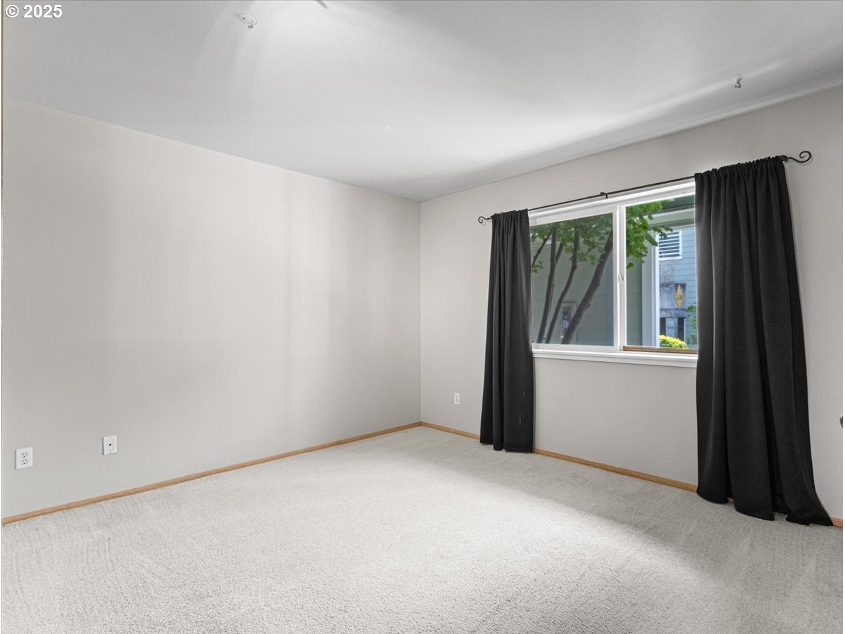 Photo #6: 292484929 Listing 