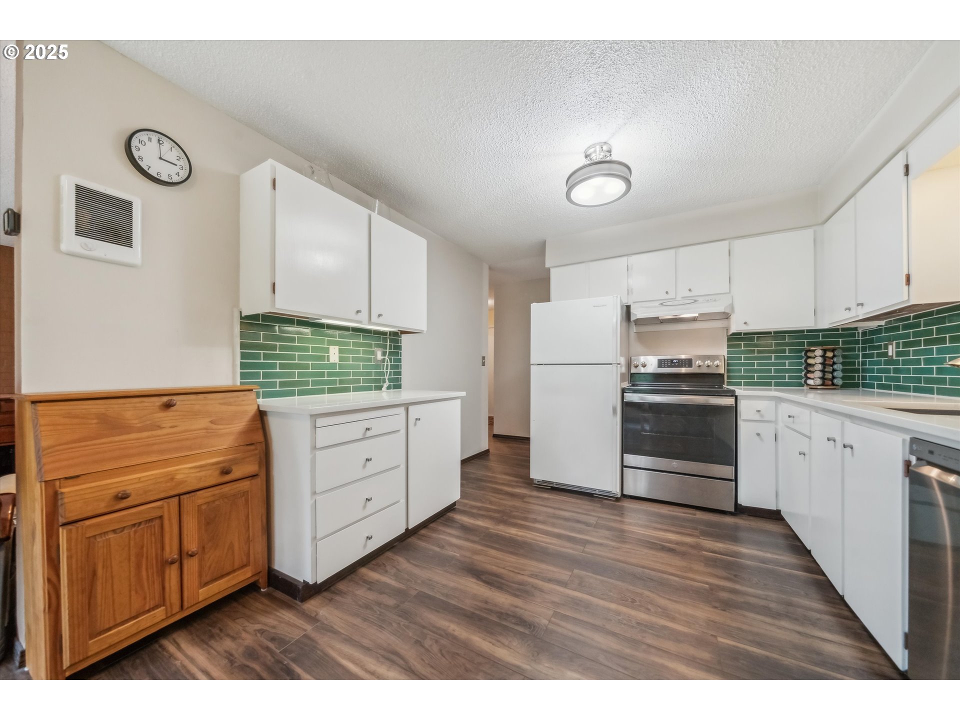 Photo #12: 293645824 Listing: Photo #12