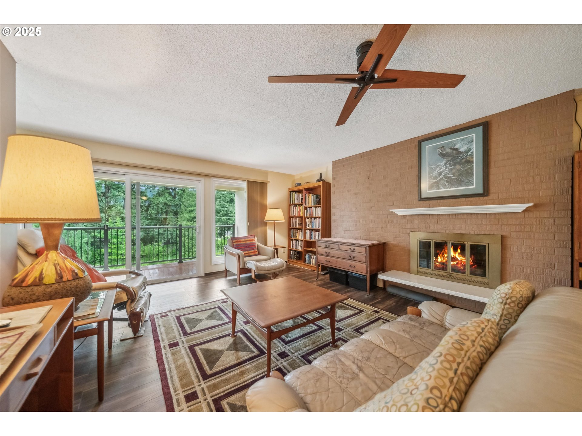 Photo #5: 293645824 Listing: Photo #5