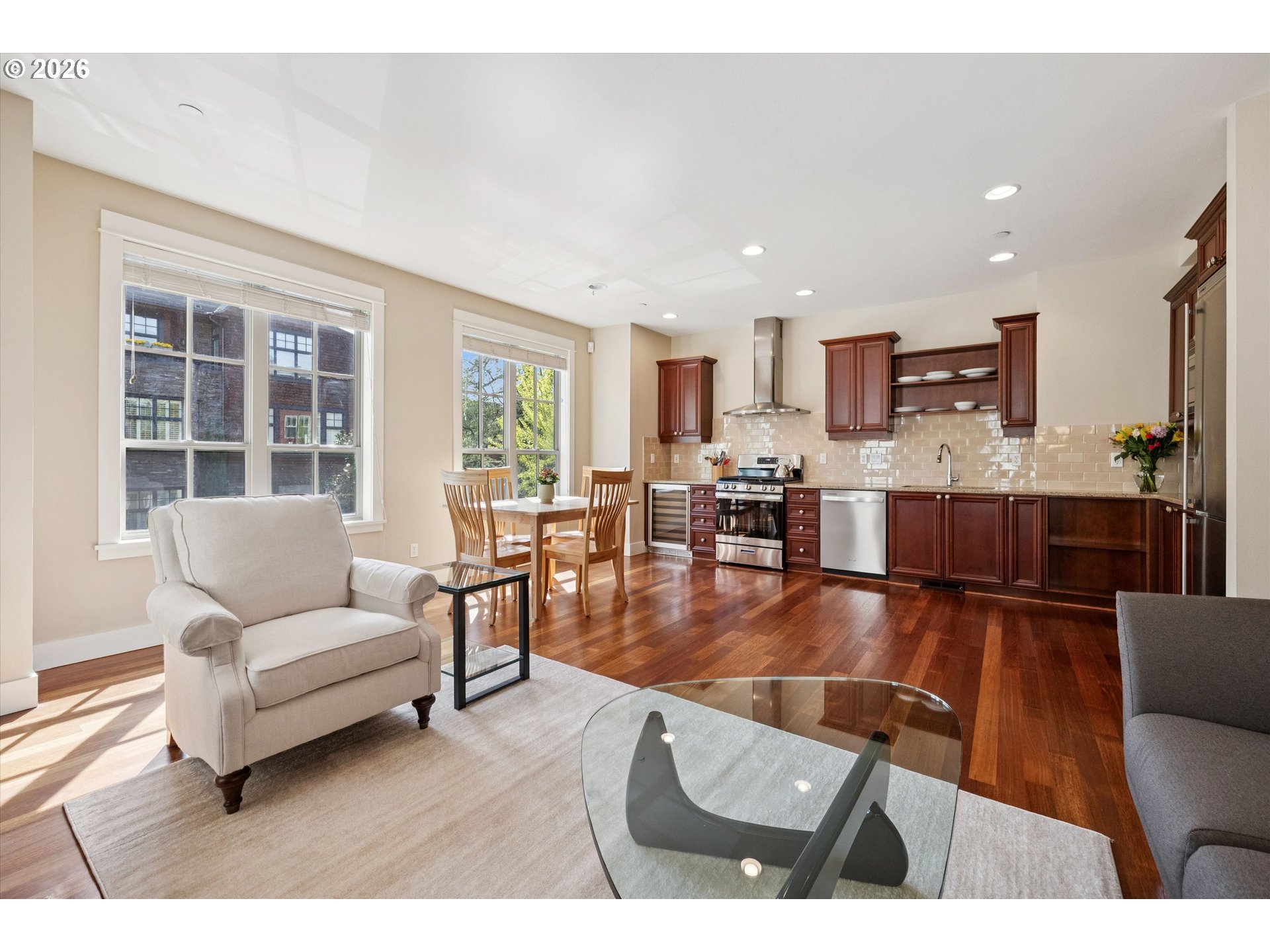 Photo #10: 294056099 Listing: Photo #10