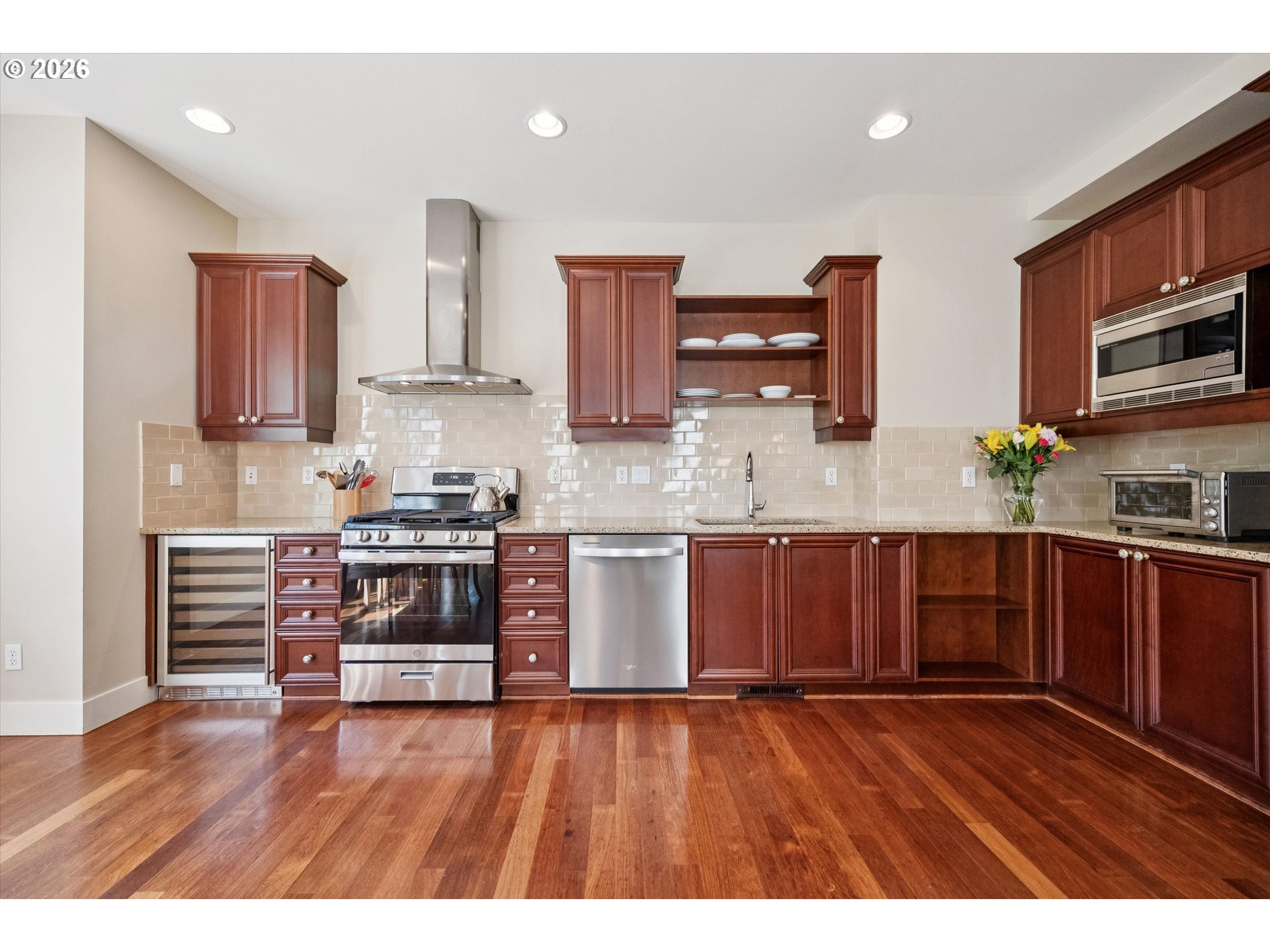 Photo #12: 294056099 Listing: Photo #12