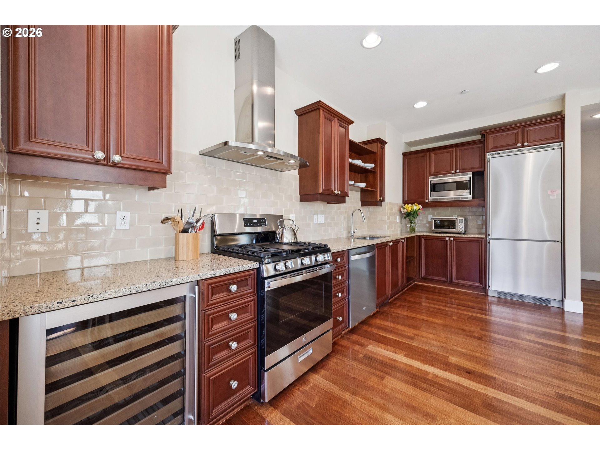 Photo #14: 294056099 Listing: Photo #14