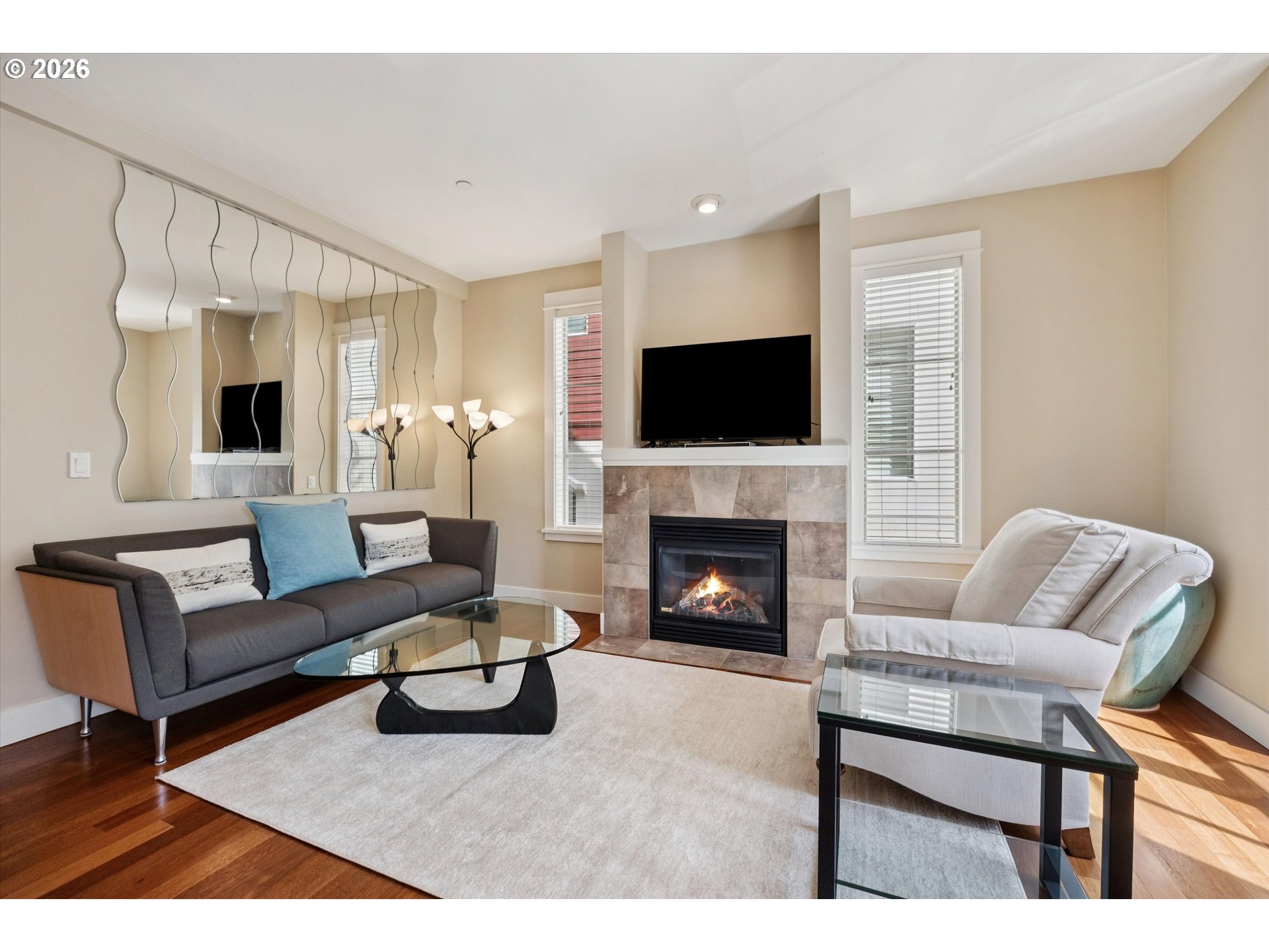 Photo #9: 294056099 Listing: Photo #9