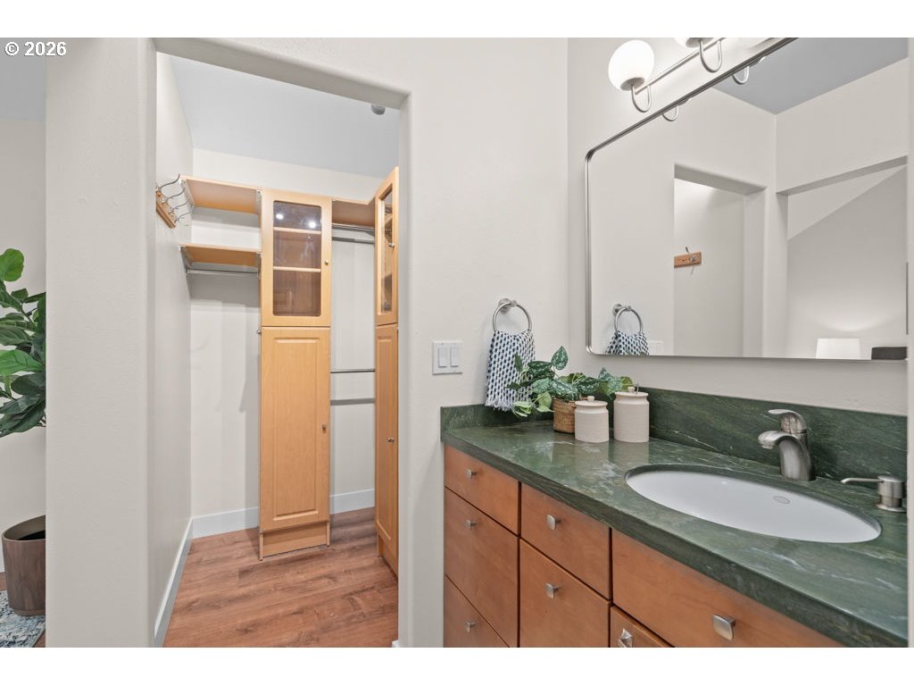 Photo #21: 294212044 Listing: Photo #21