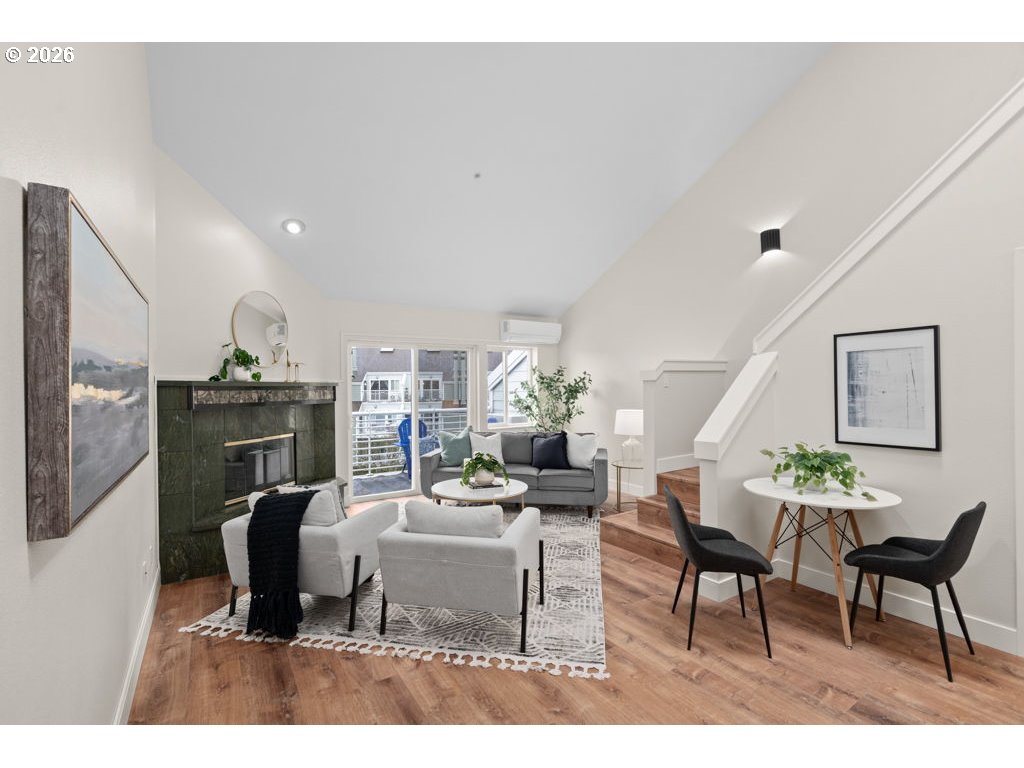 Photo #8: 294212044 Listing: Photo #8