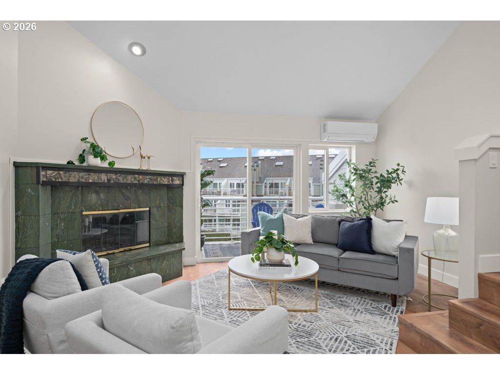 Photo #10: 294212044 Listing: Photo #10