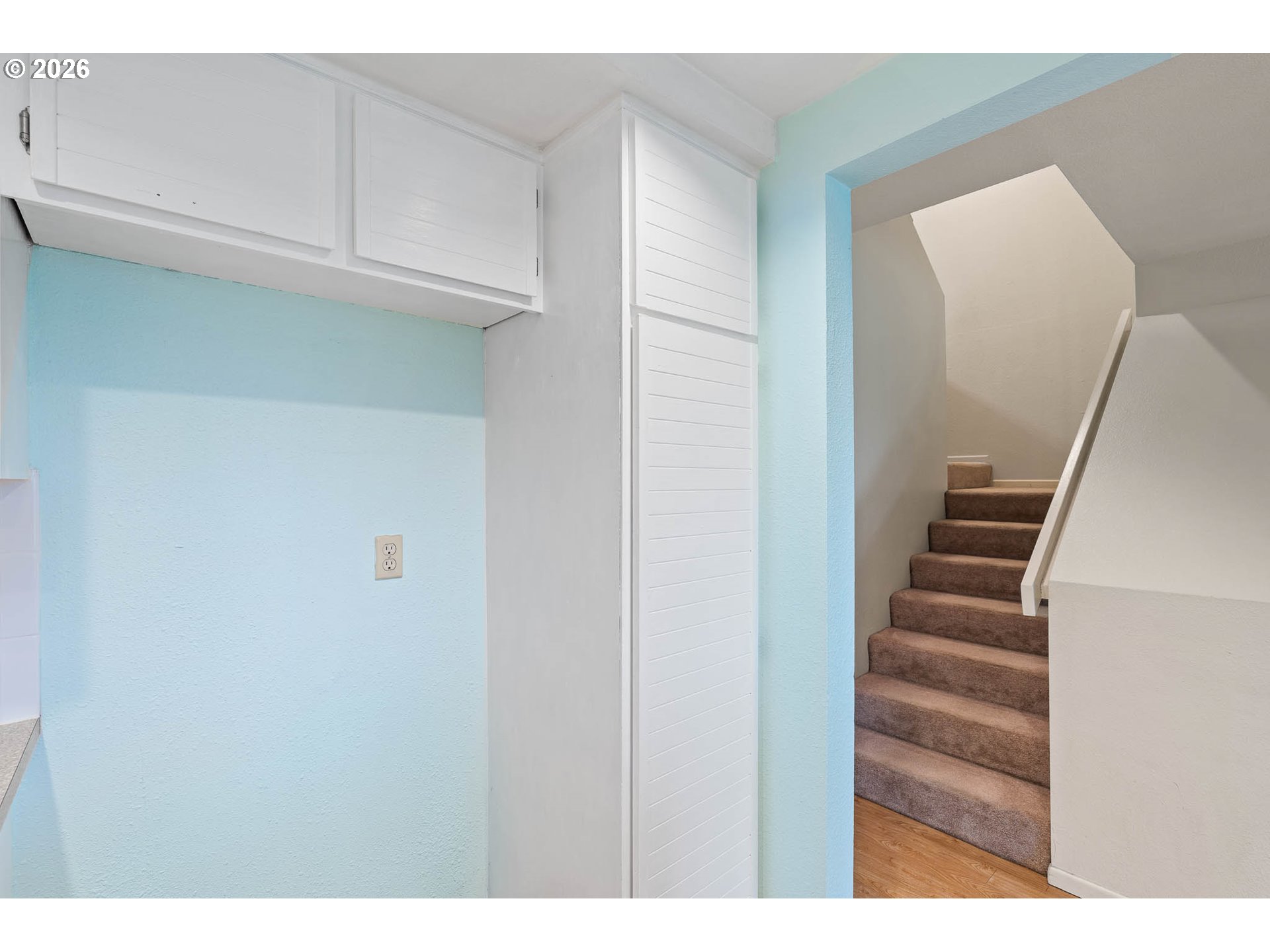 Photo #5: 294916843 Listing: Photo #5