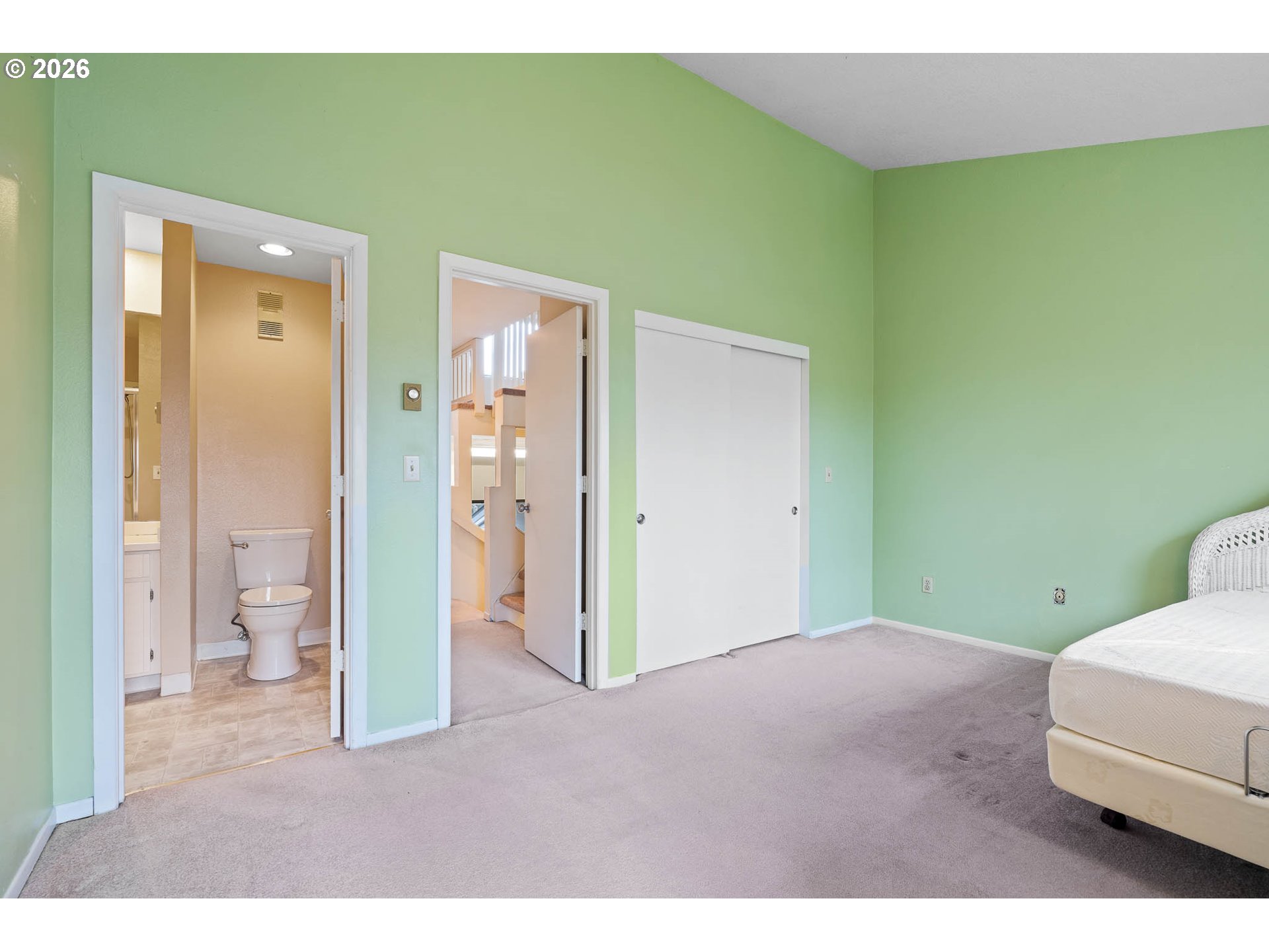 Photo #10: 294916843 Listing: Photo #10