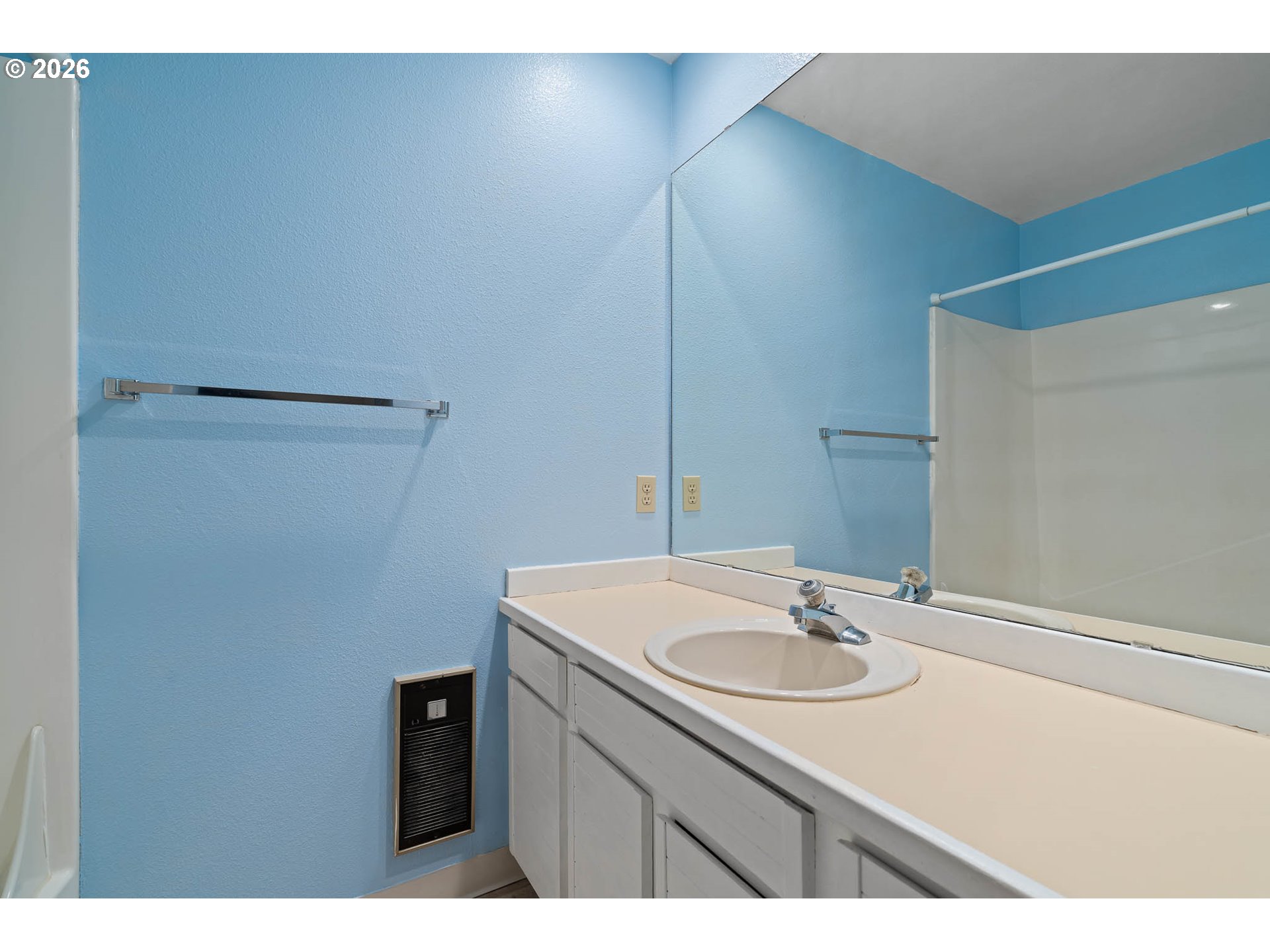 Photo #16: 294916843 Listing: Photo #16