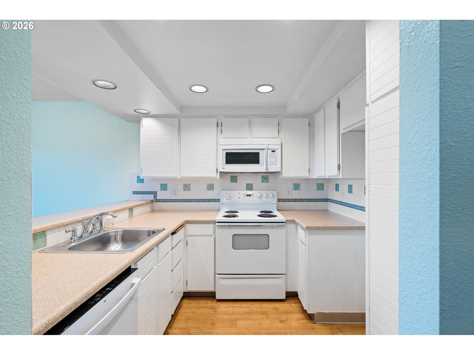 Photo #26: 294916843 Listing: Photo #26